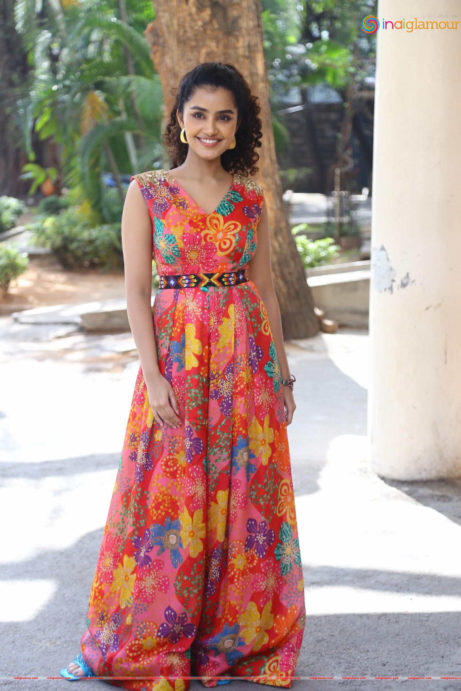 Anupama Parameswaran Actress hd photo