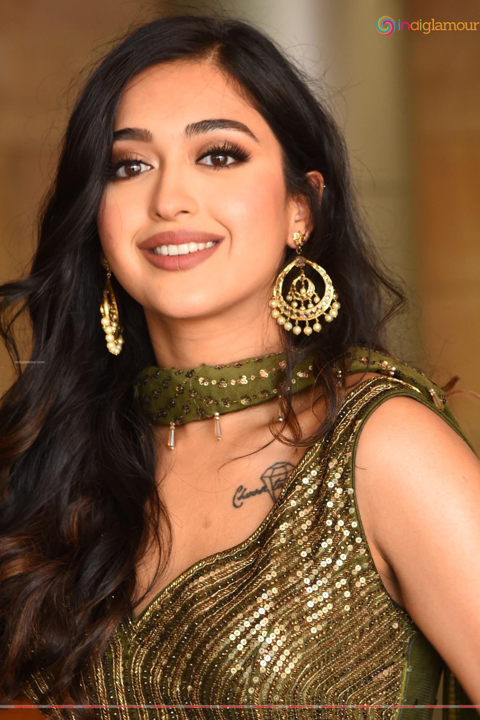 Gayatri Bhardwaj Actress hd photo