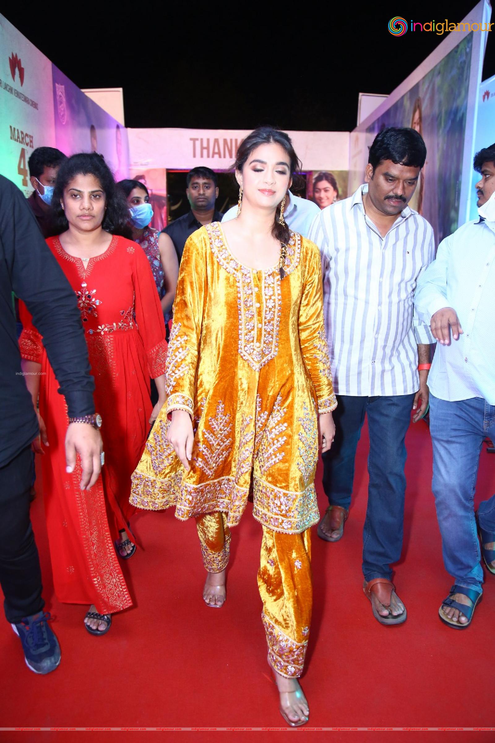 Keerthy Suresh Actress hd photo