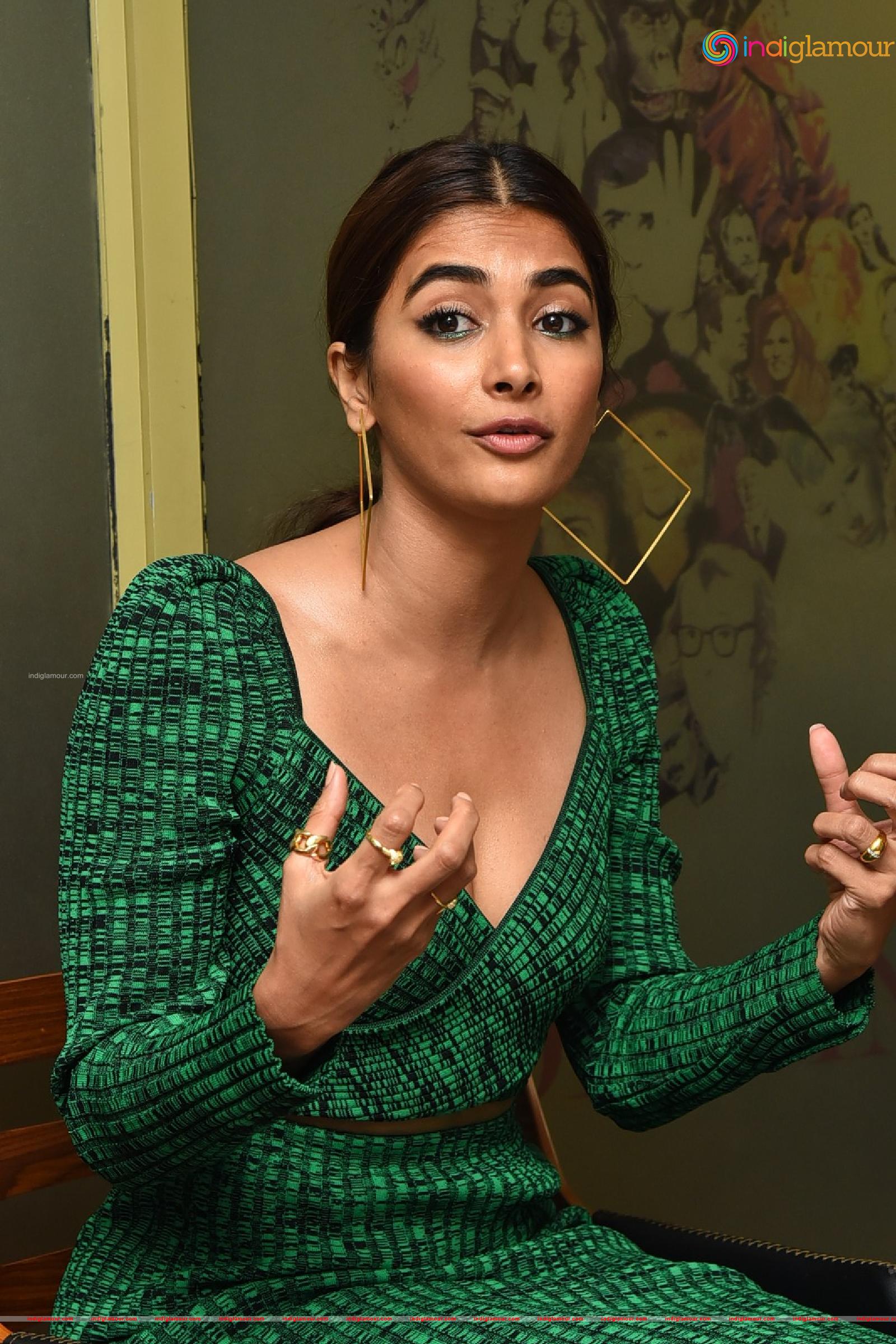 Pooja Hegde Actress hd photo