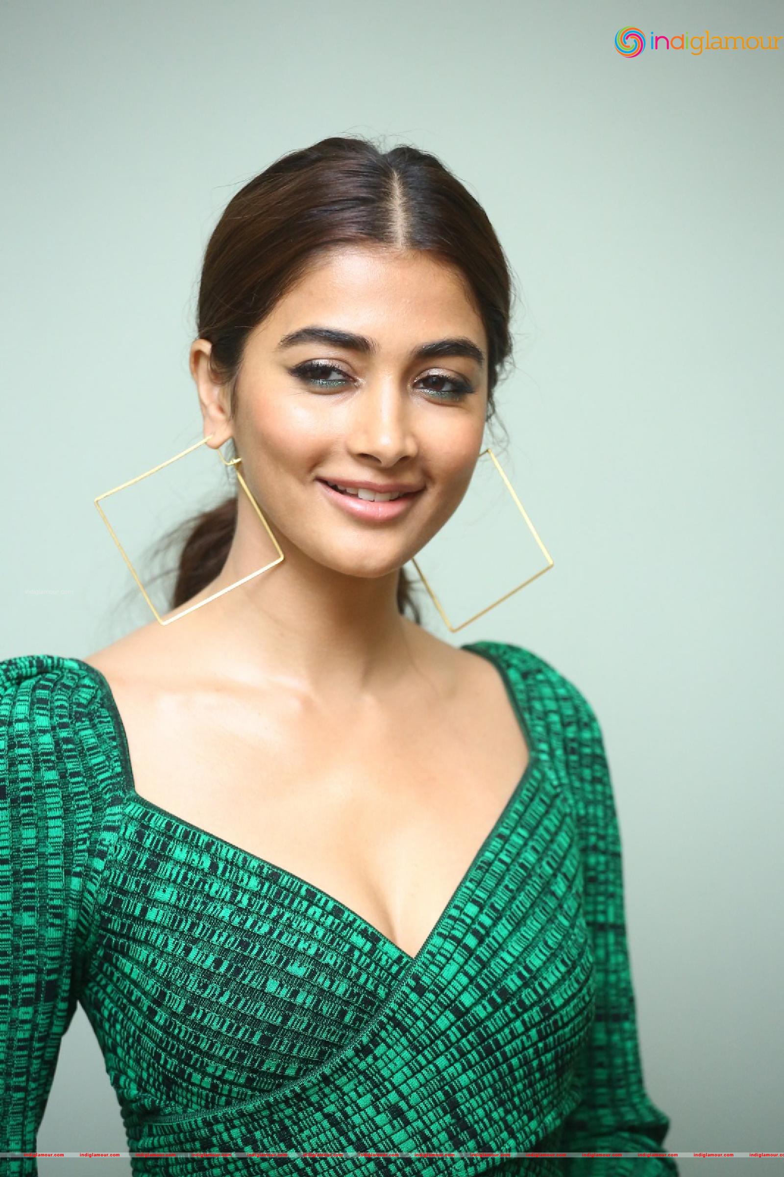 Pooja Hegde Actress hd photo