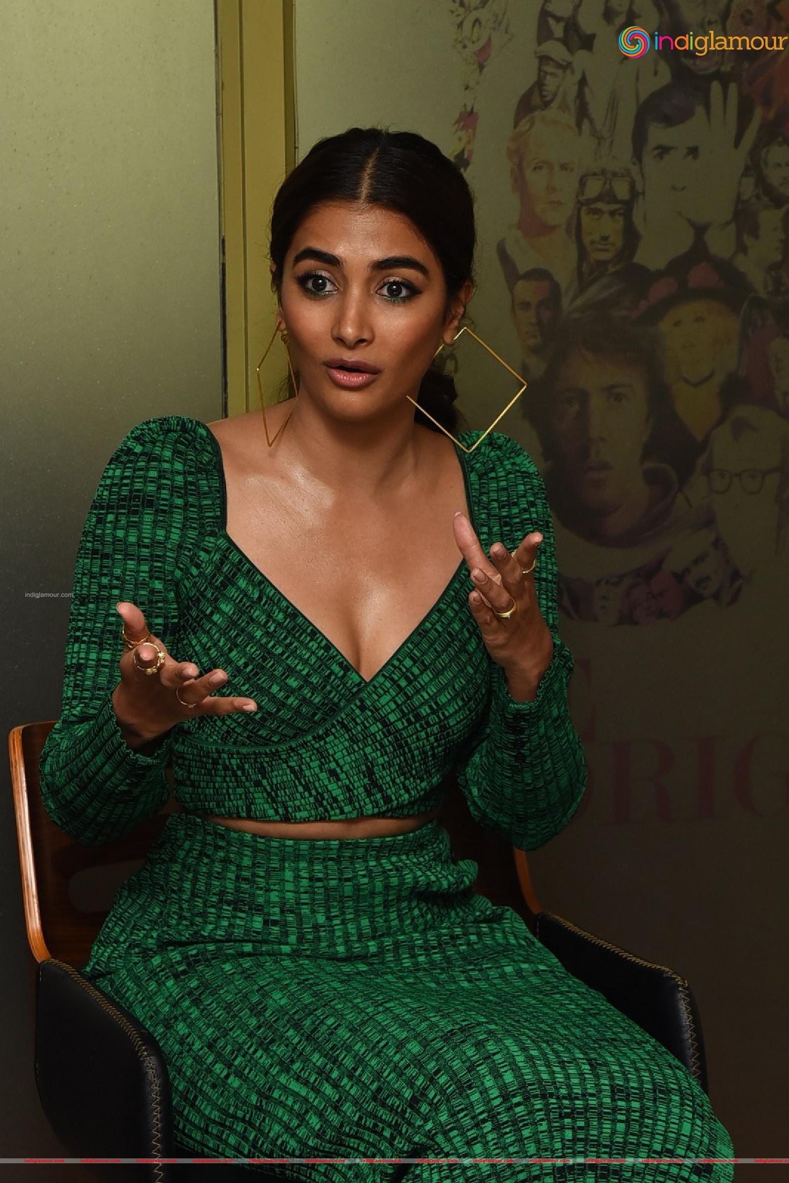 Pooja Hegde Actress hd photo