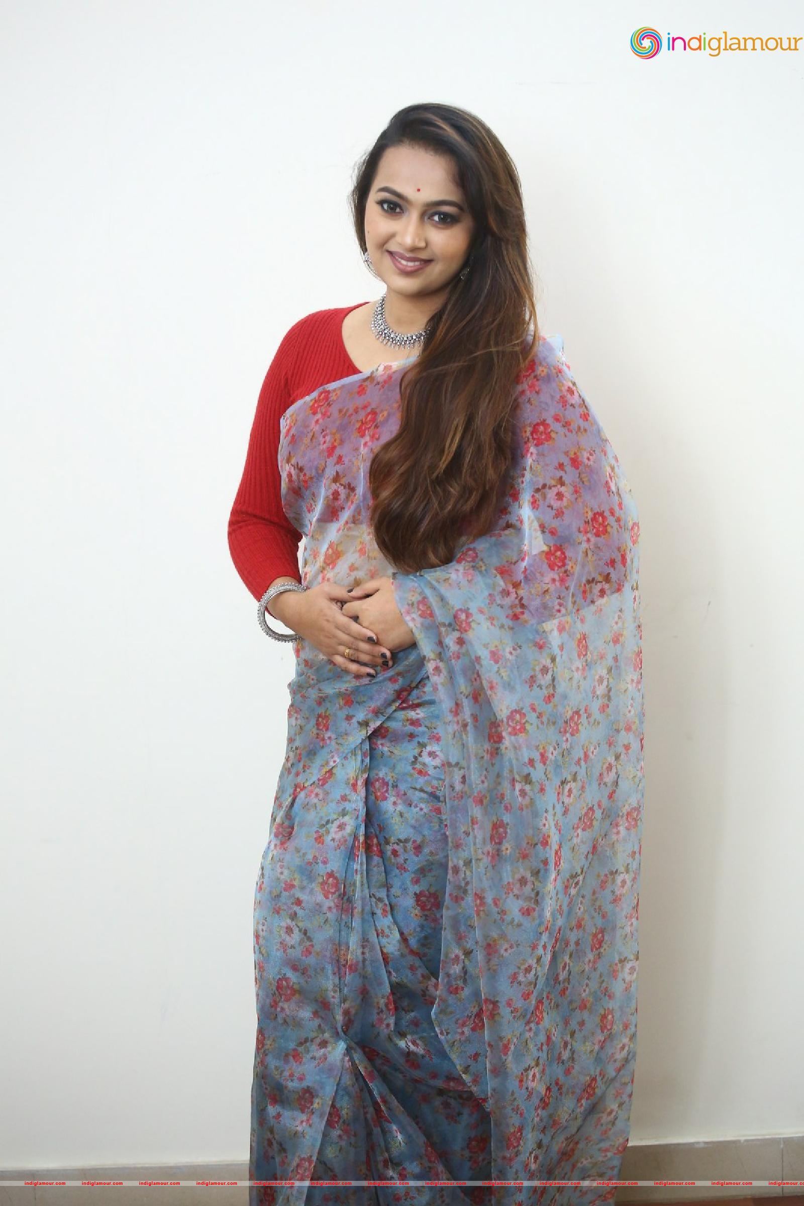 Ester Noronha Actress hd photo