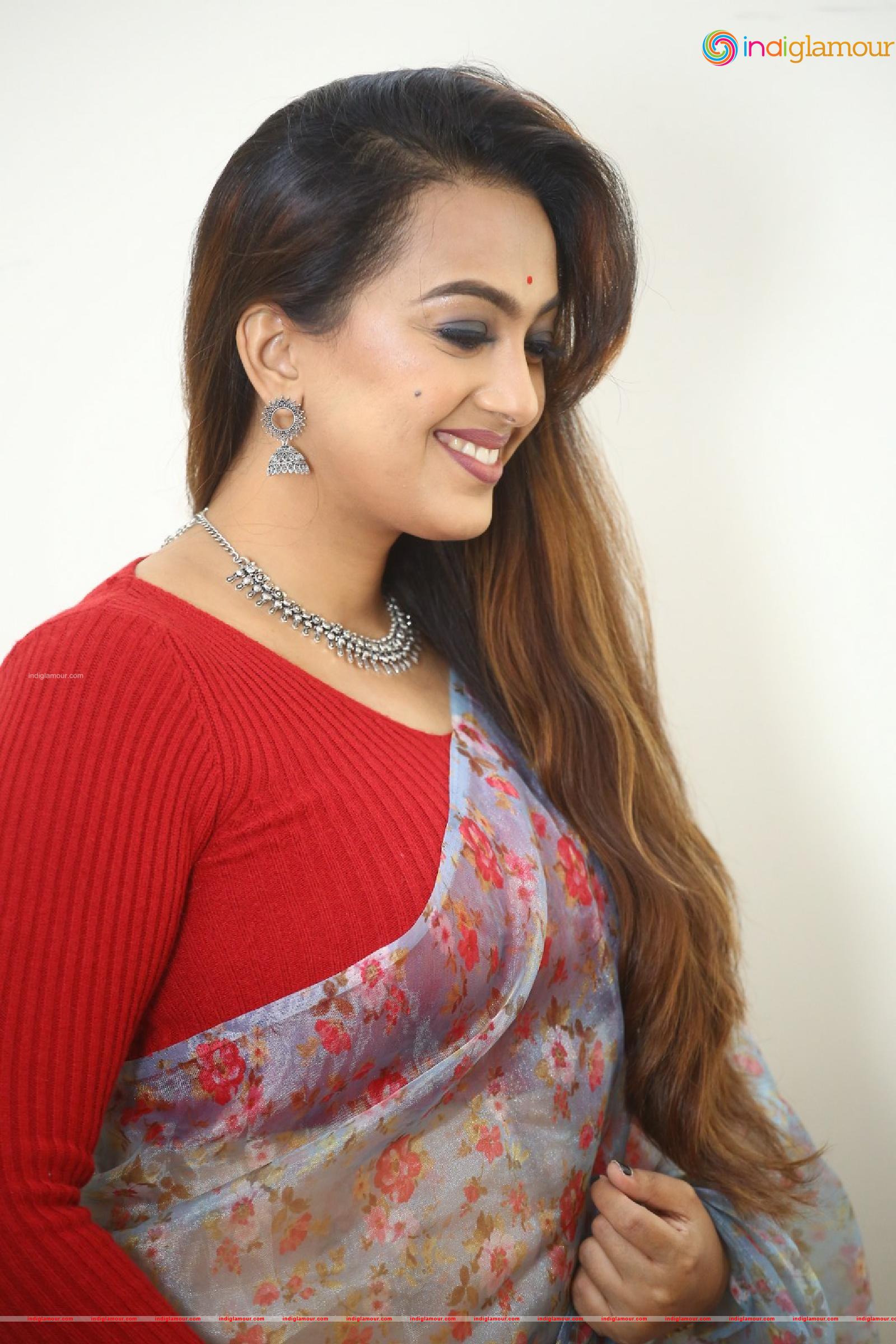 Ester Noronha Actress hd photo