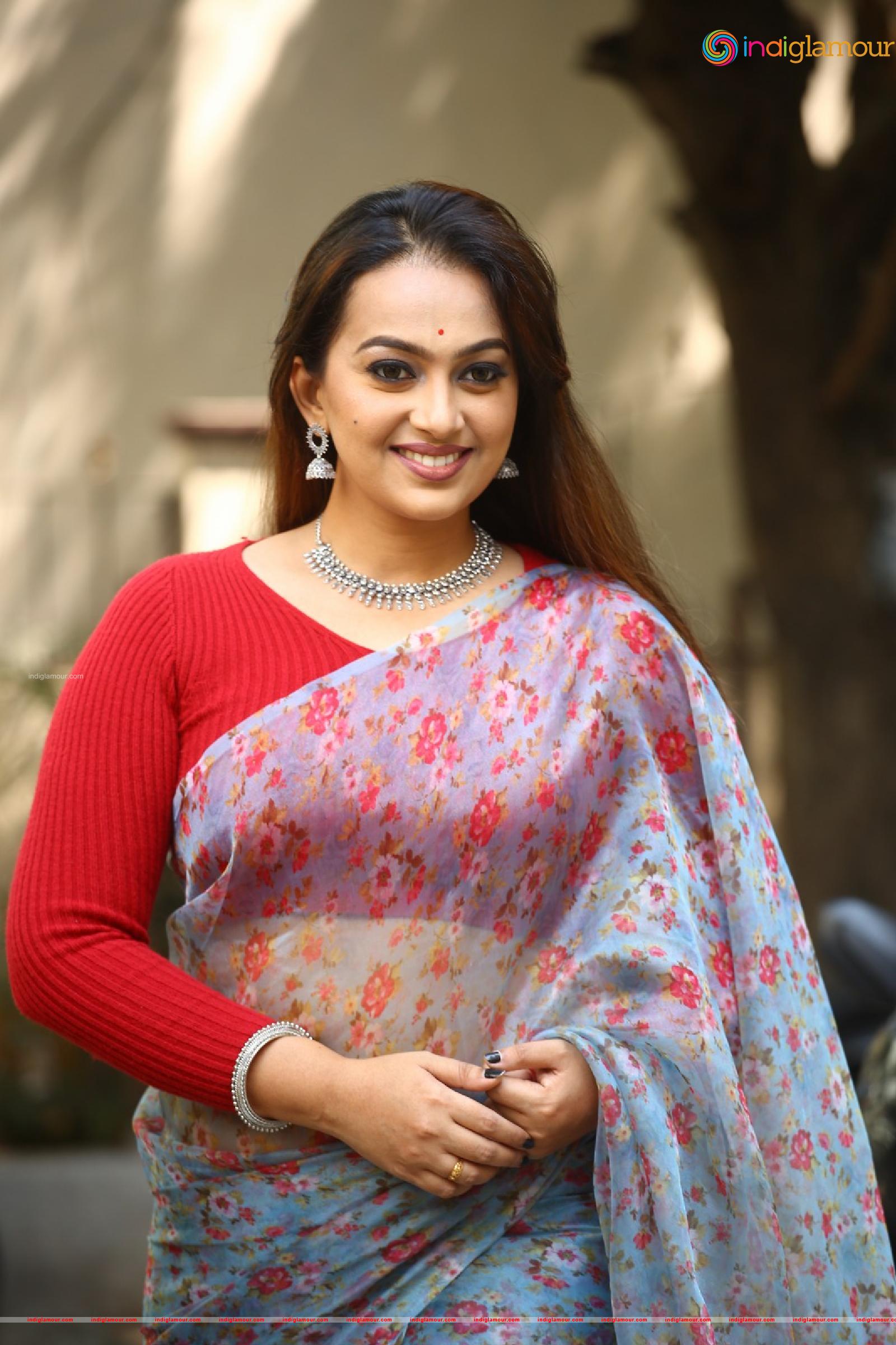 Ester Noronha Actress hd photo