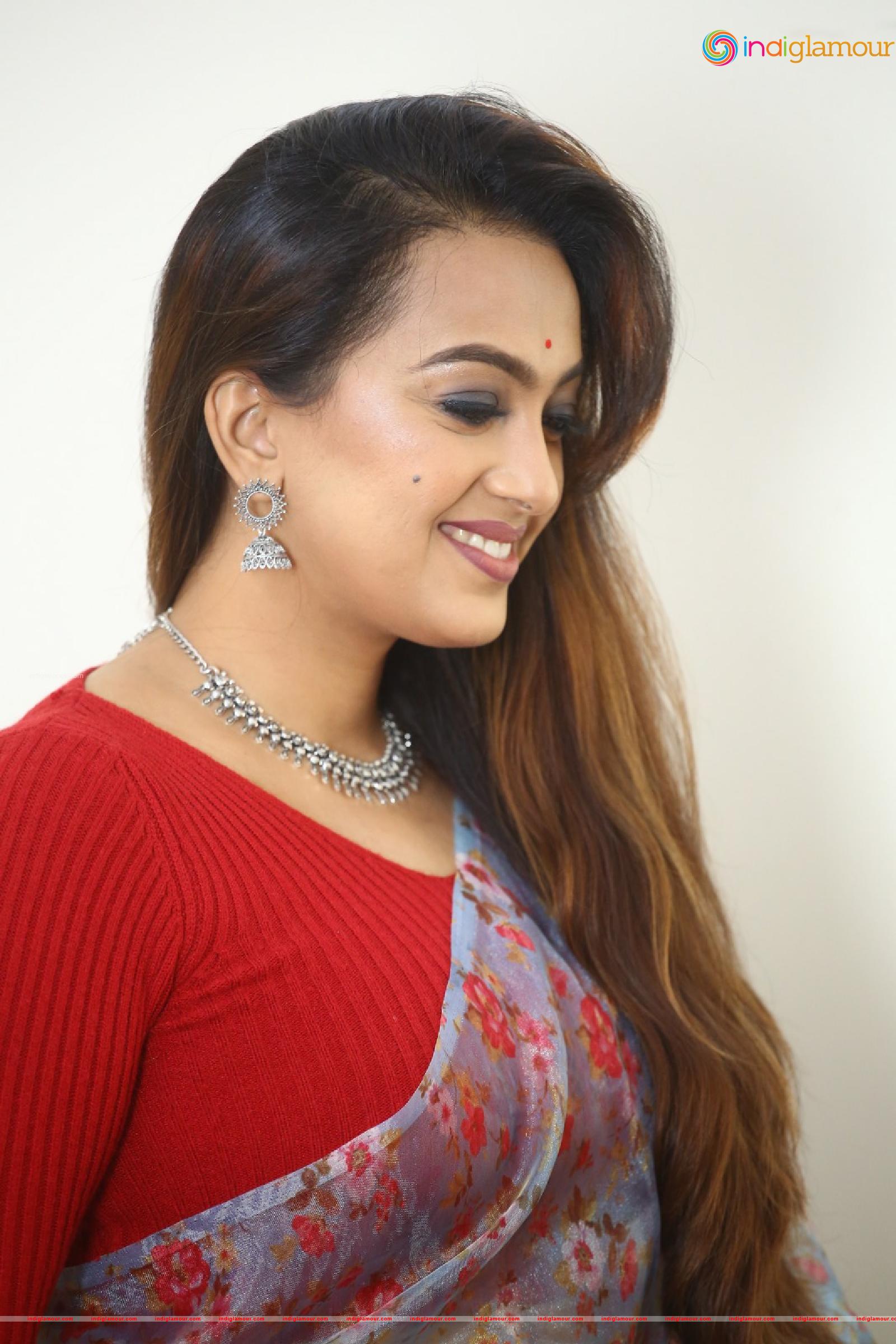 Ester Noronha Actress hd photo