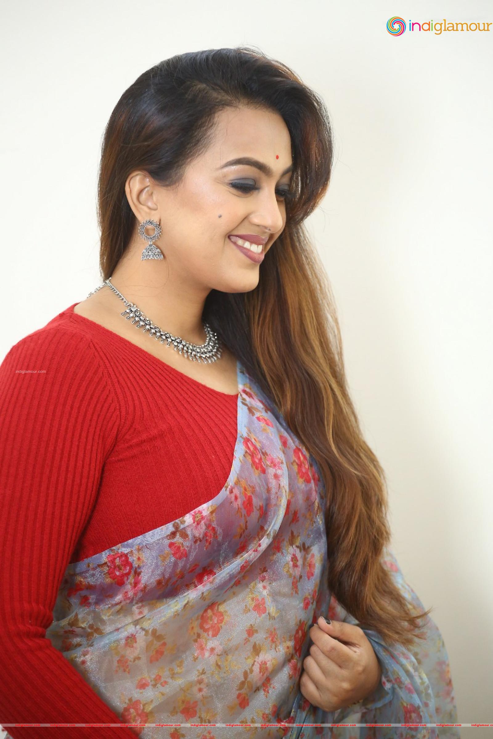Ester Noronha Actress hd photo