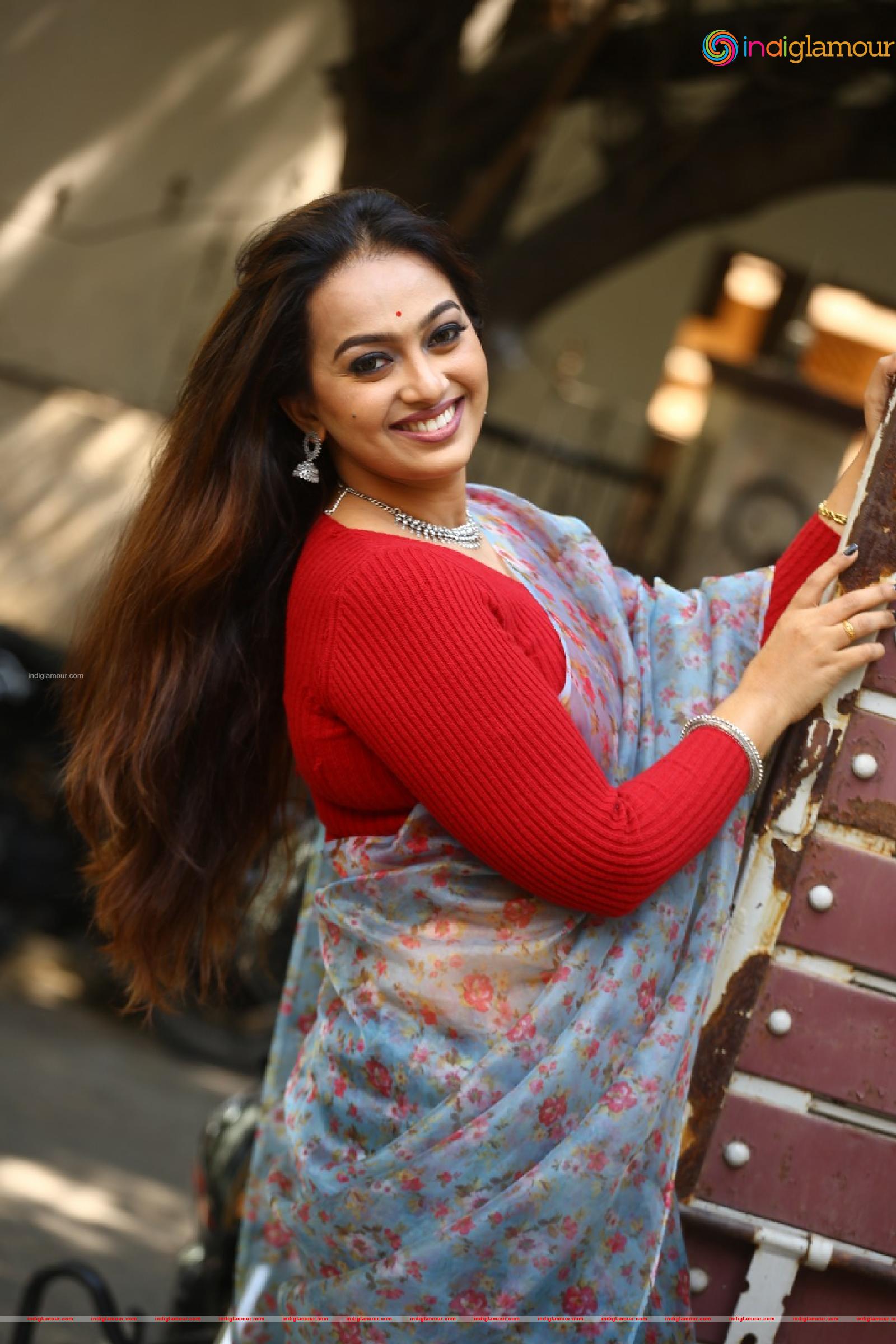 Ester Noronha Actress hd photo