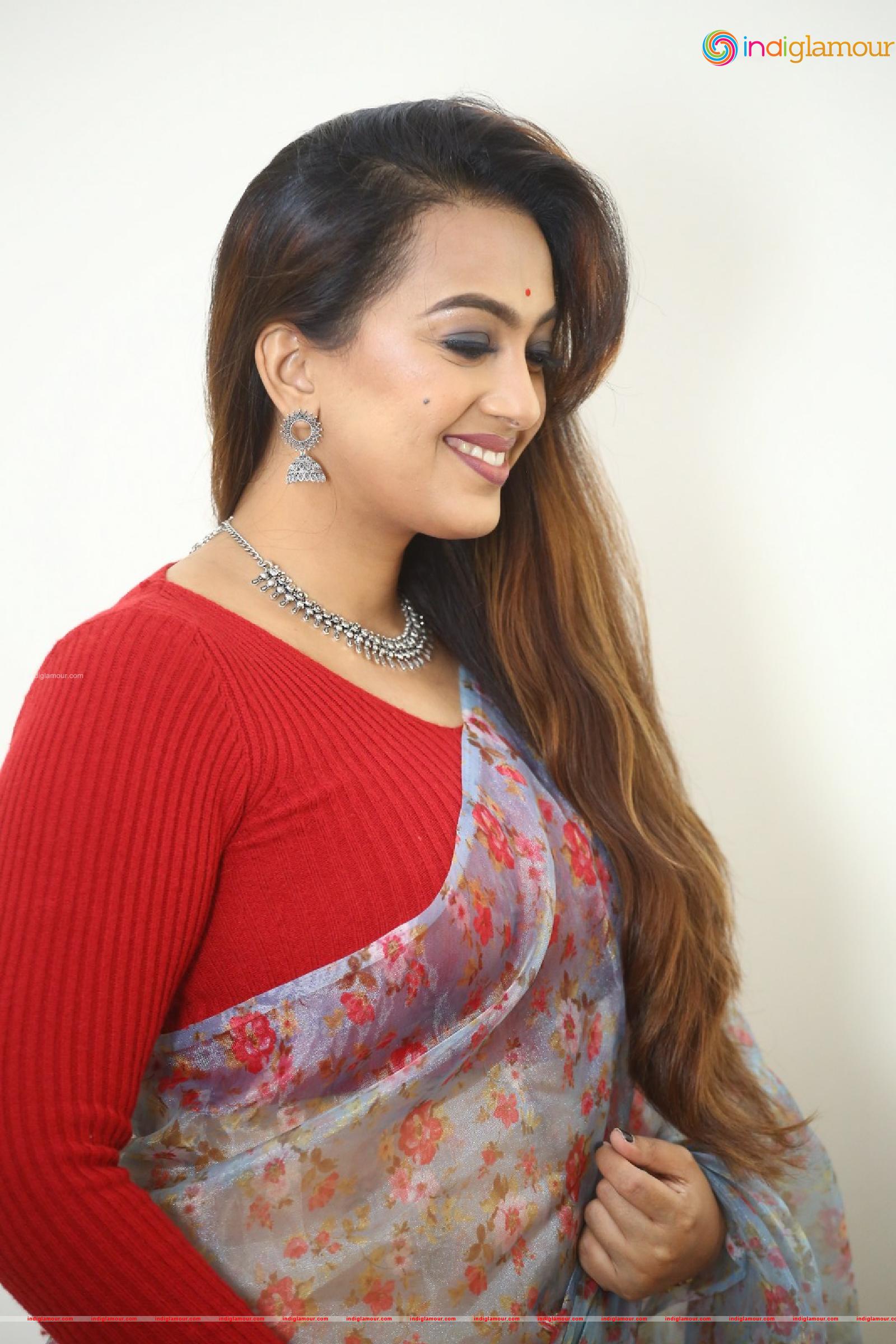 Ester Noronha Actress hd photo