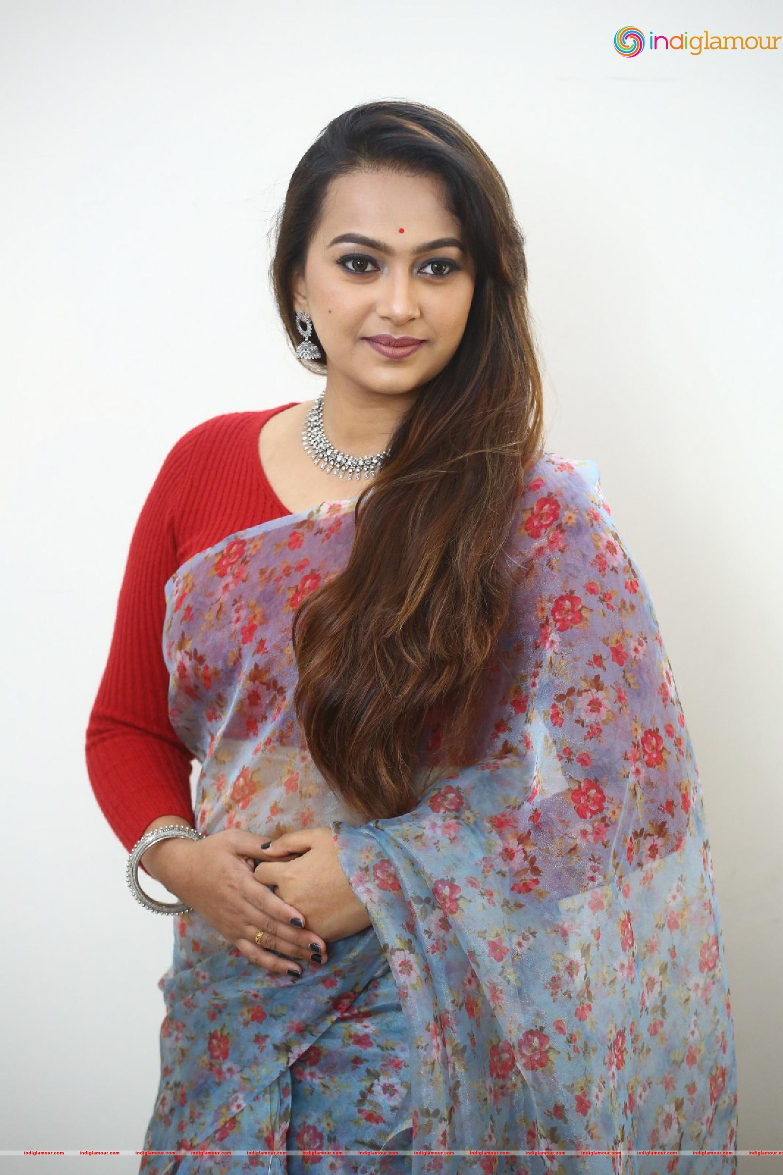 Ester Noronha Actress hd photo