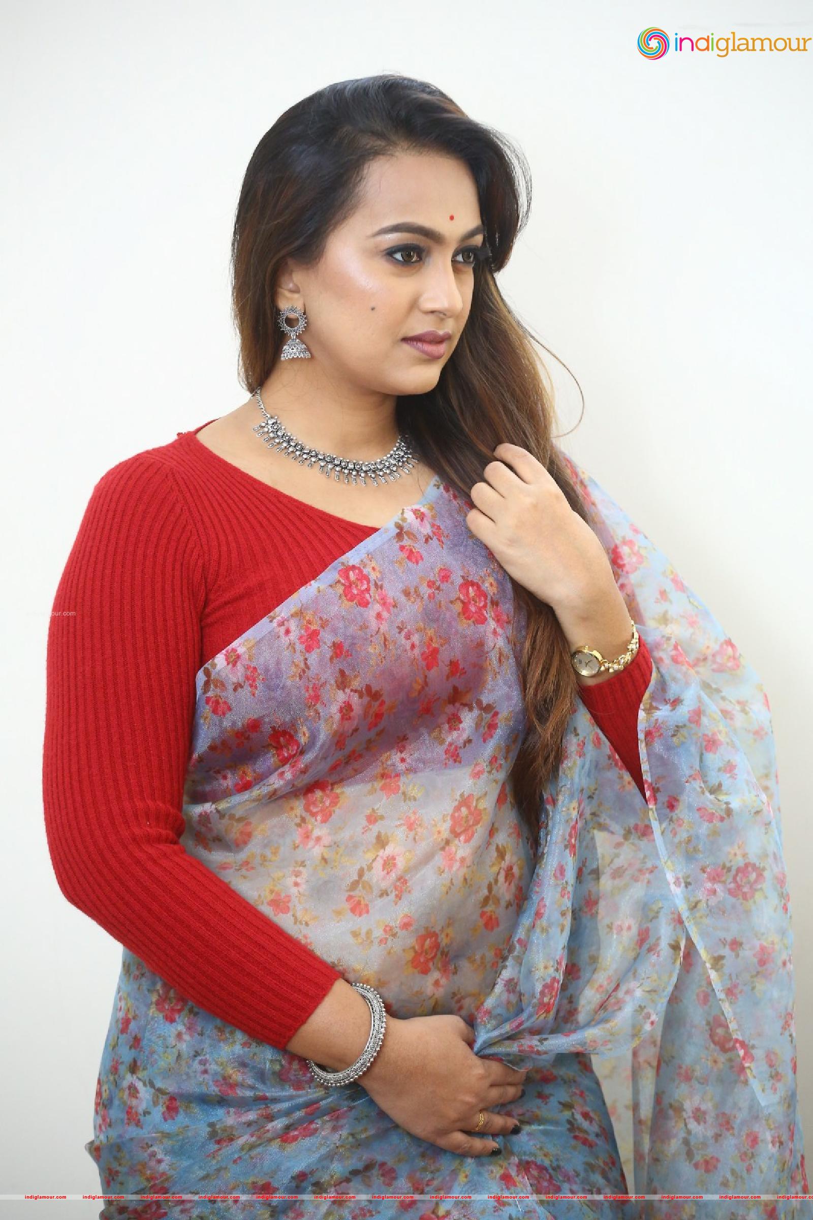 Ester Noronha Actress hd photo