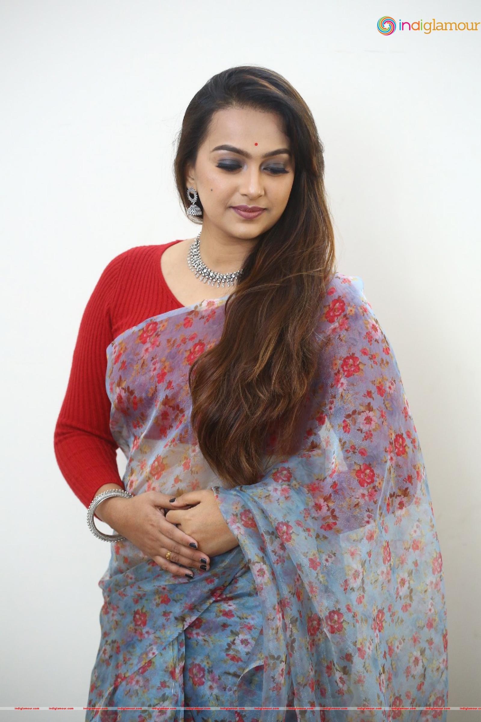 Ester Noronha Actress hd photo
