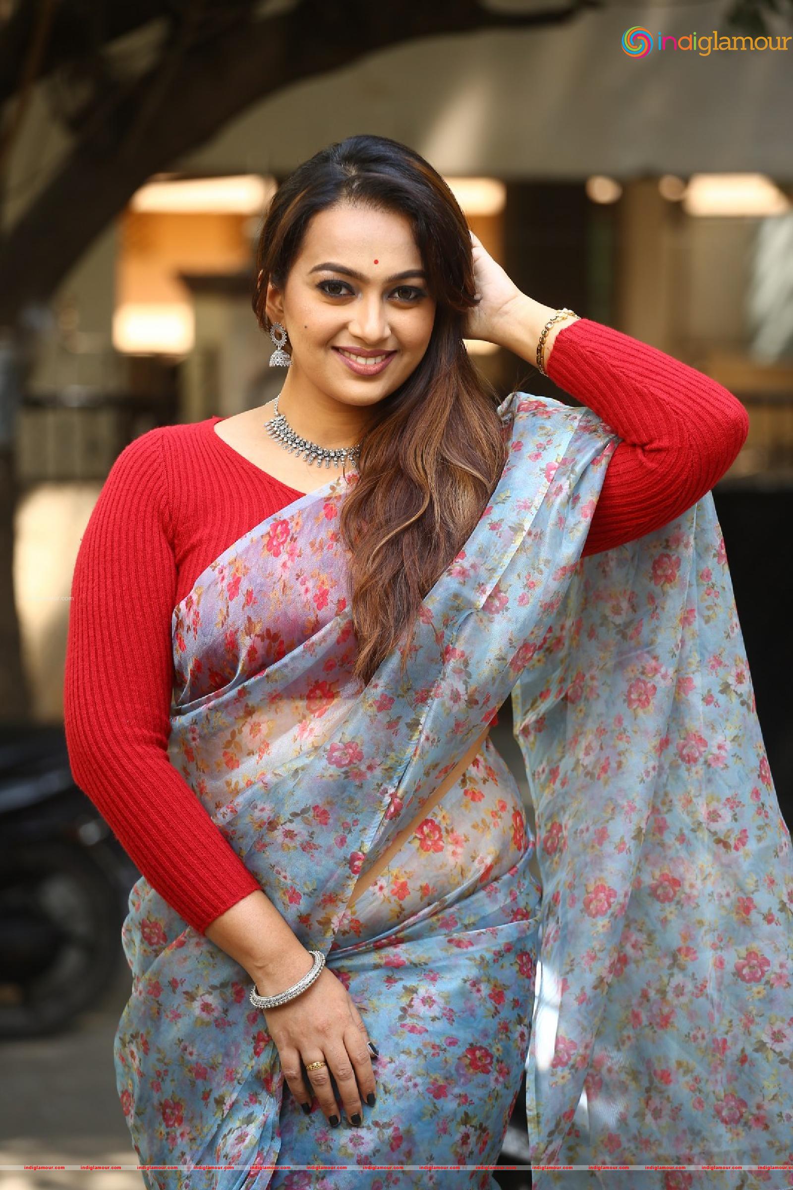 Ester Noronha Actress hd photo