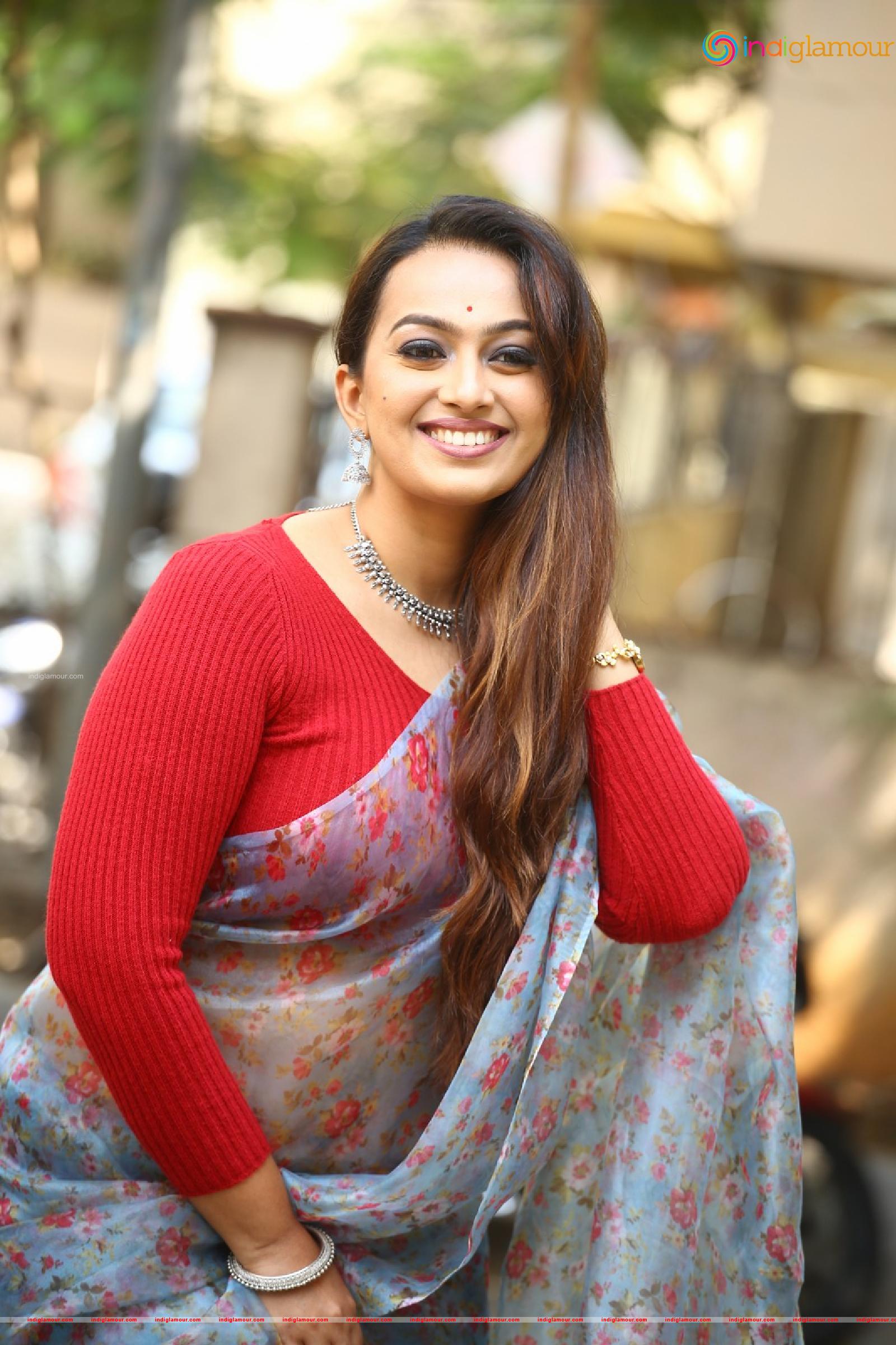 Ester Noronha Actress hd photo
