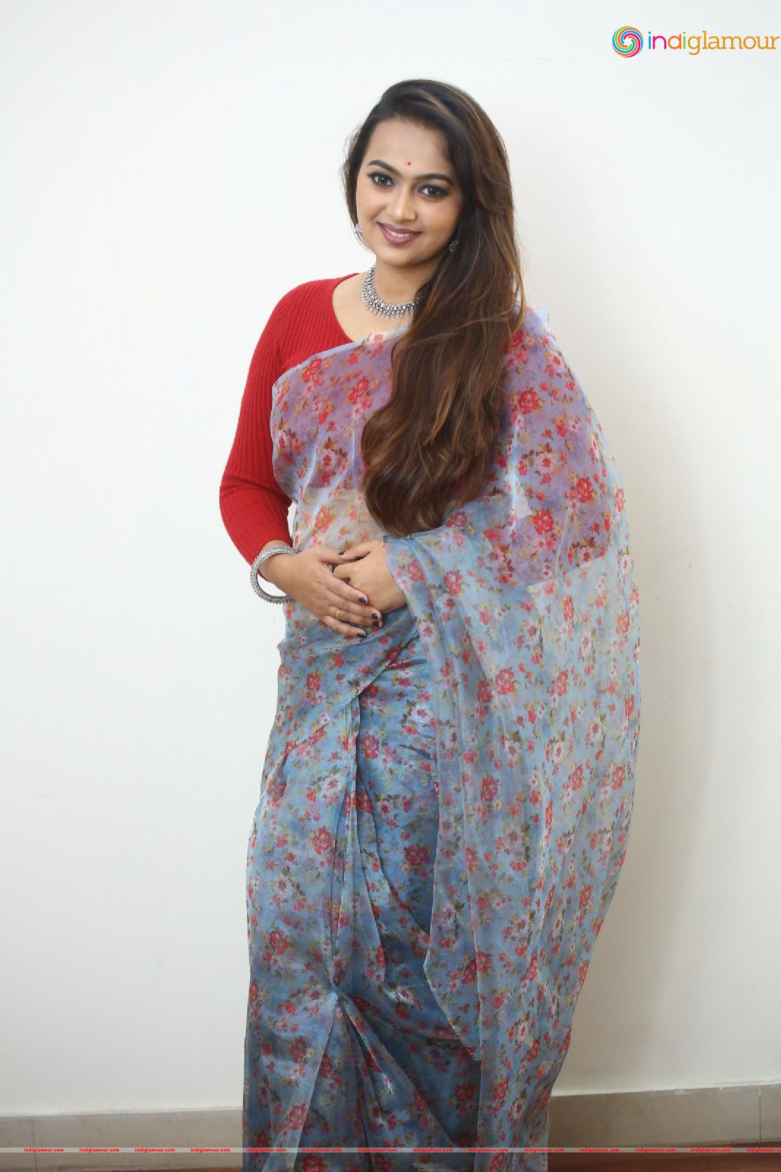 Ester Noronha Actress hd photo