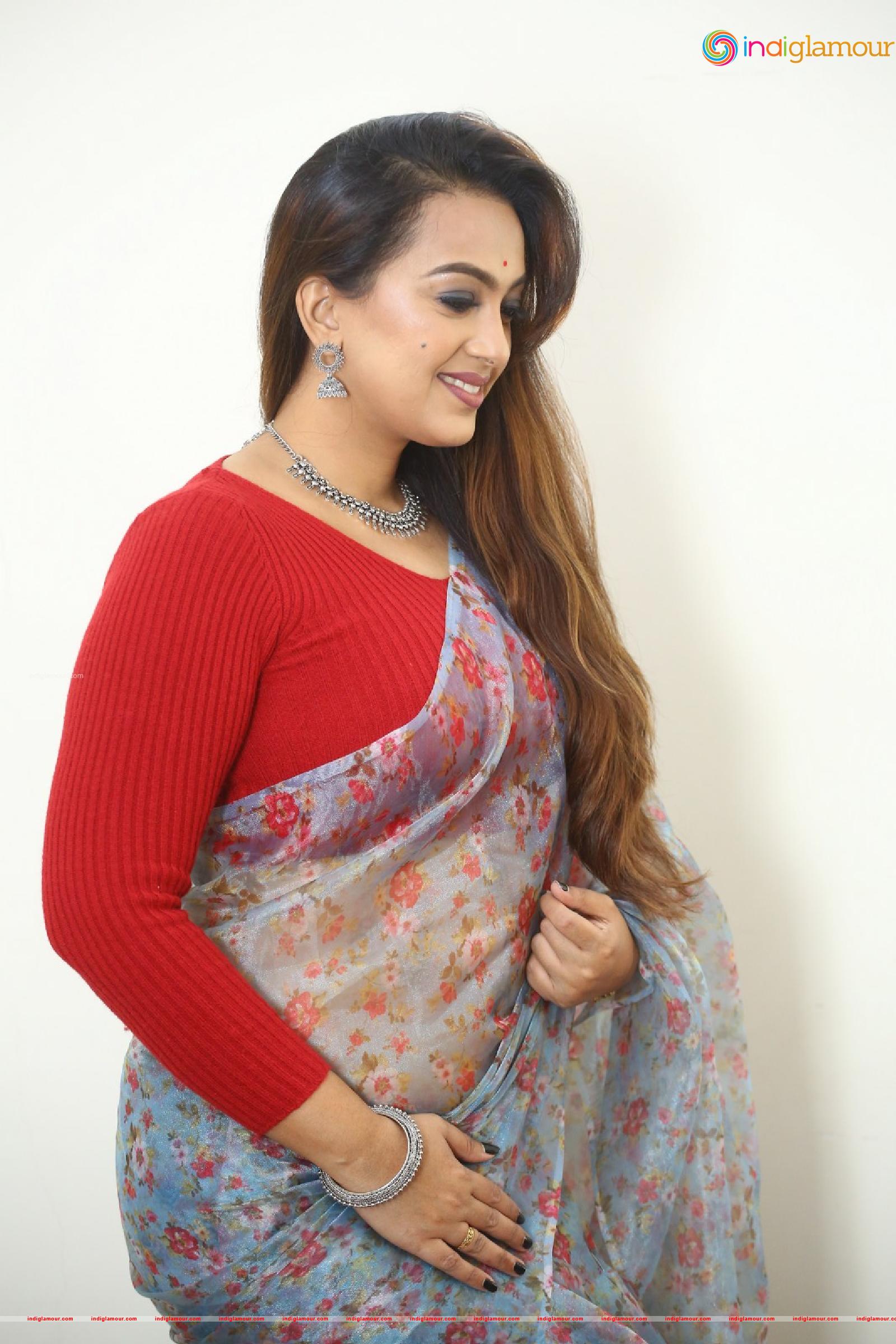 Ester Noronha Actress hd photo