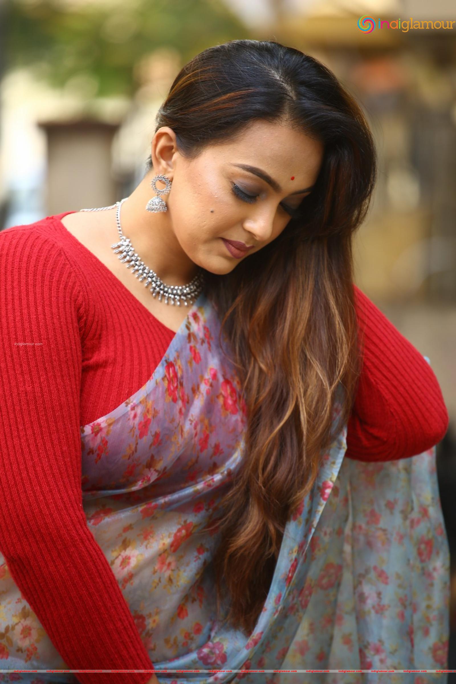 Ester Noronha Actress hd photo