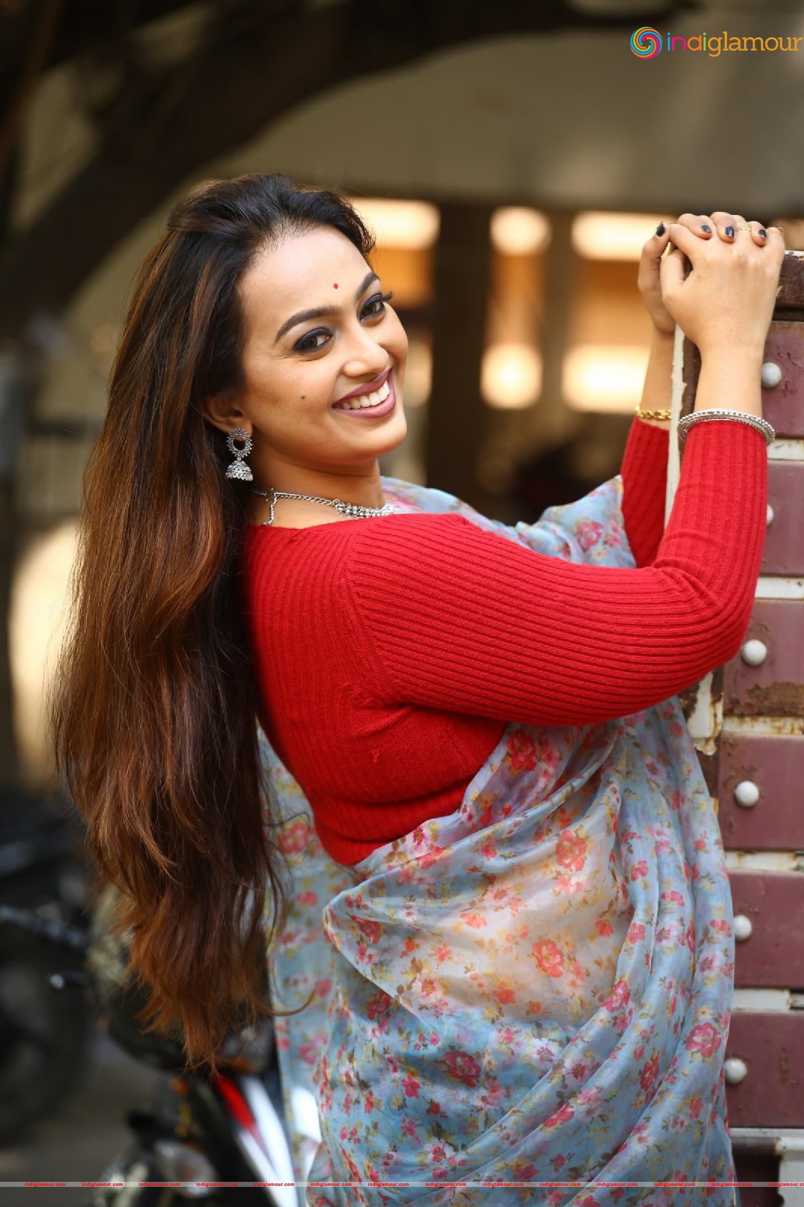 Ester Noronha Actress hd photo