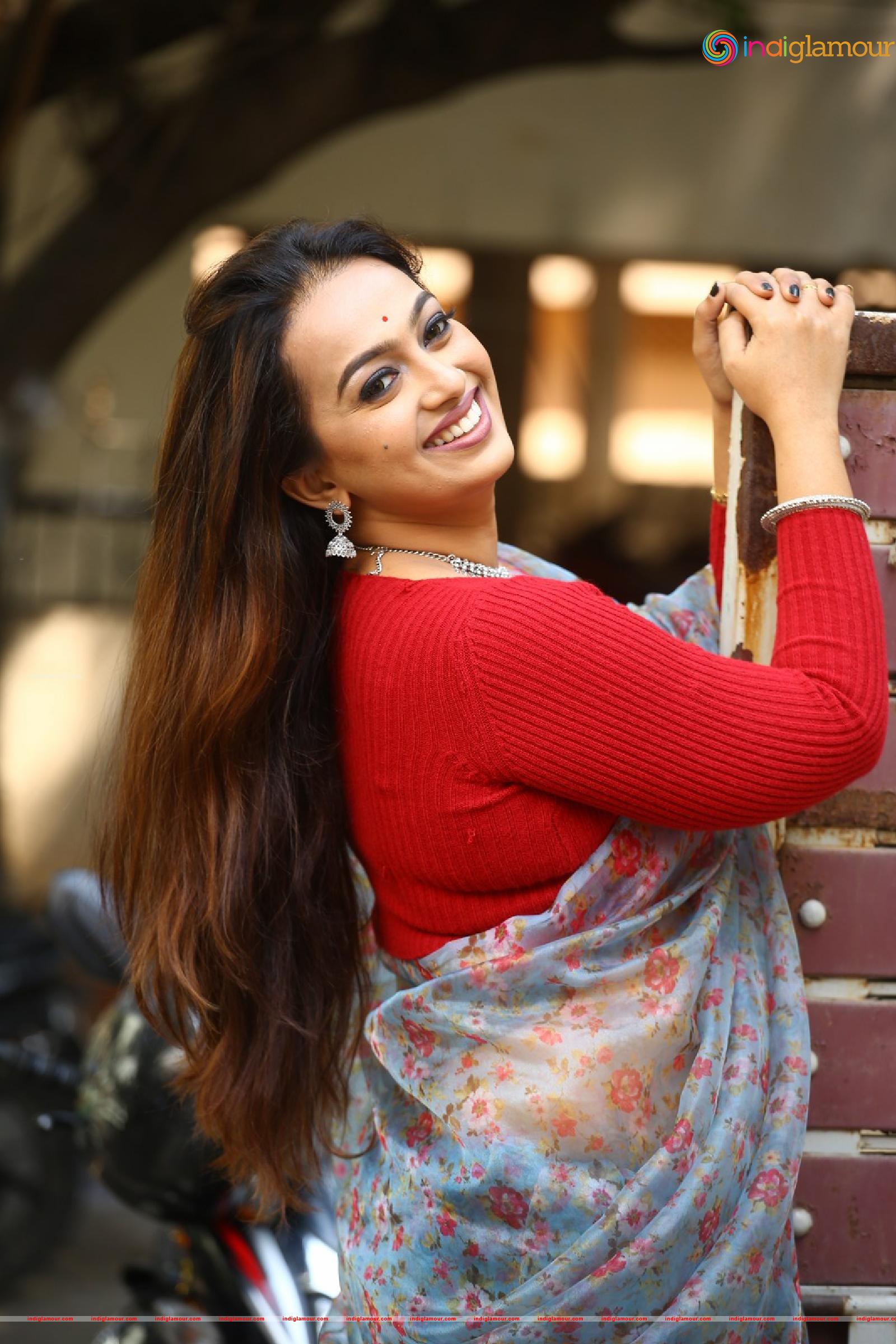 Ester Noronha Actress hd photo