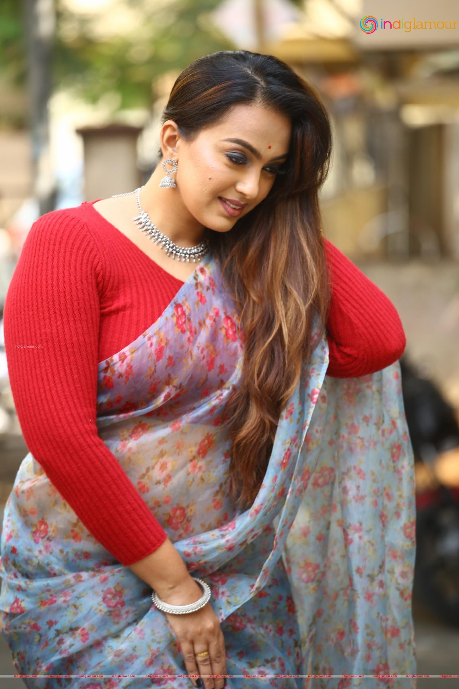 Ester Noronha Actress hd photo