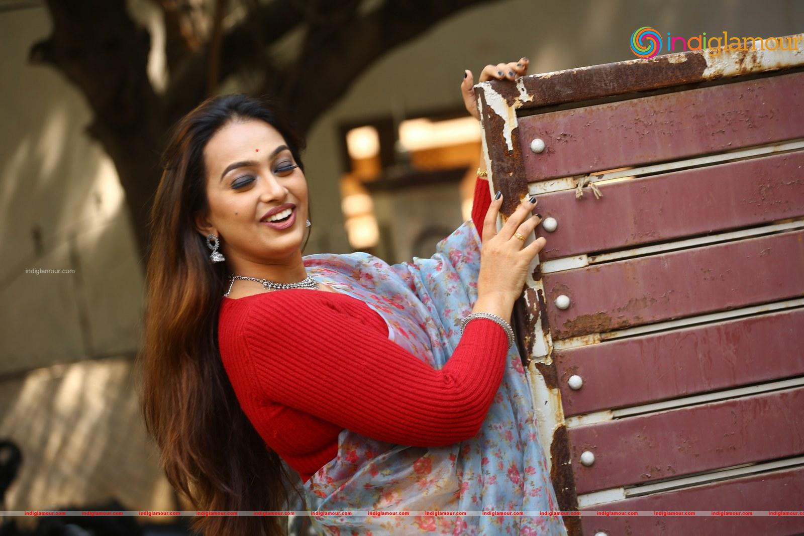 Ester Noronha Actress hd photo