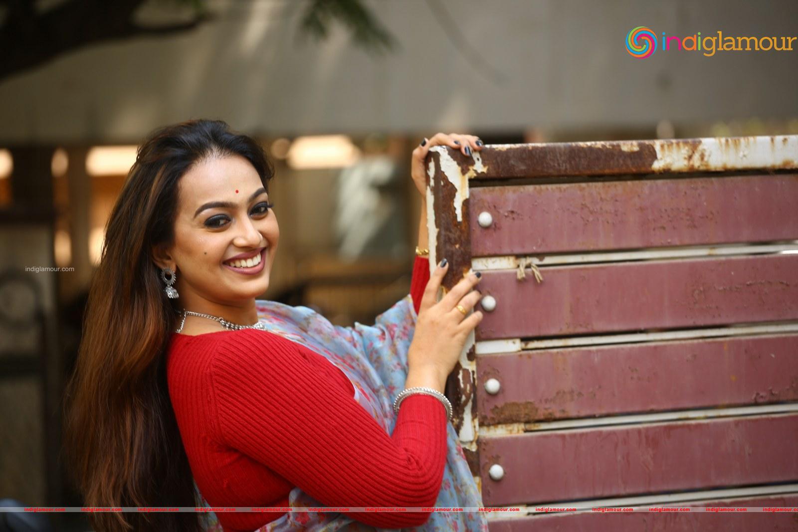 Ester Noronha Actress hd photo