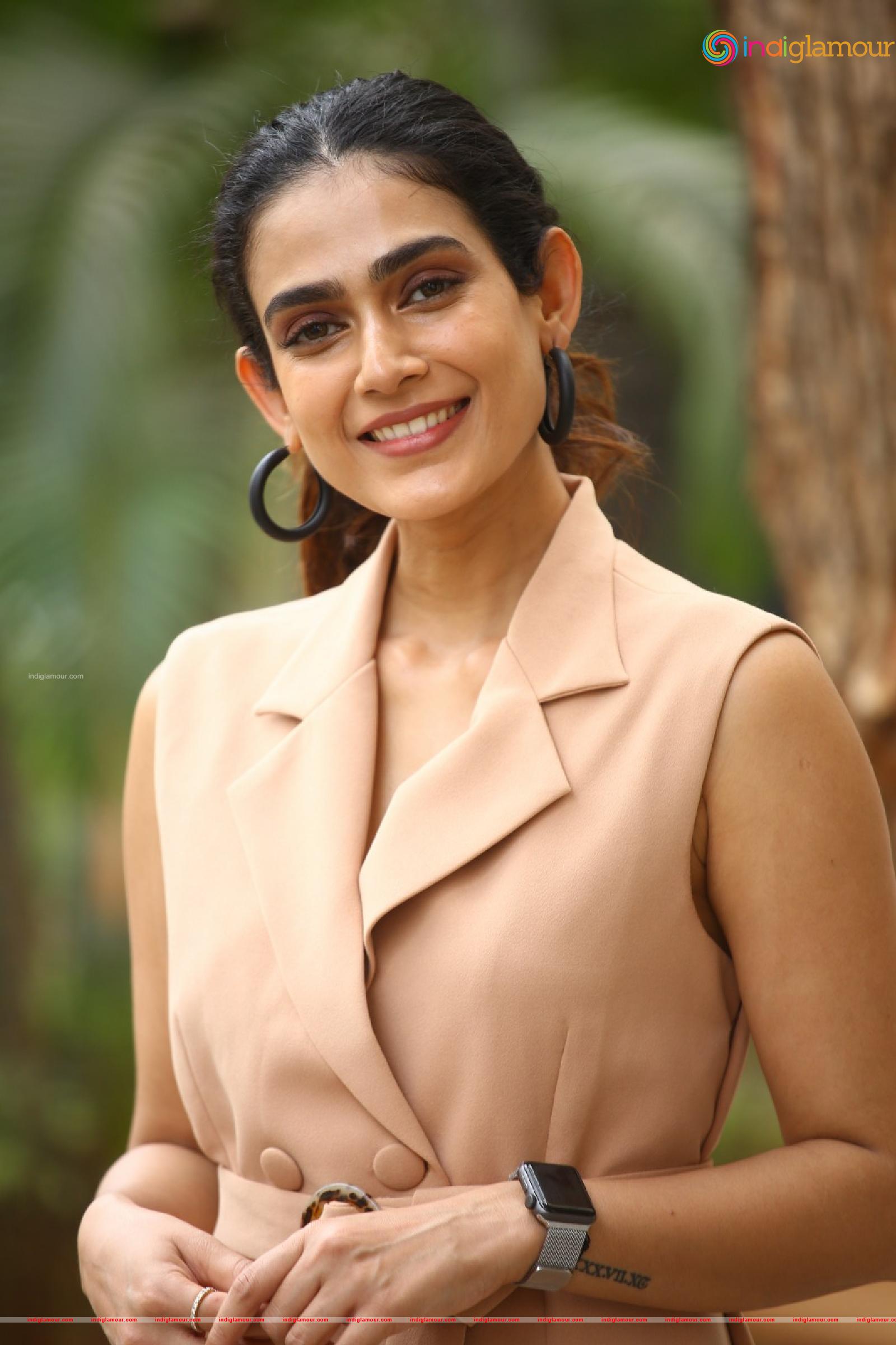 Aakanksha Singh Actress hd photo