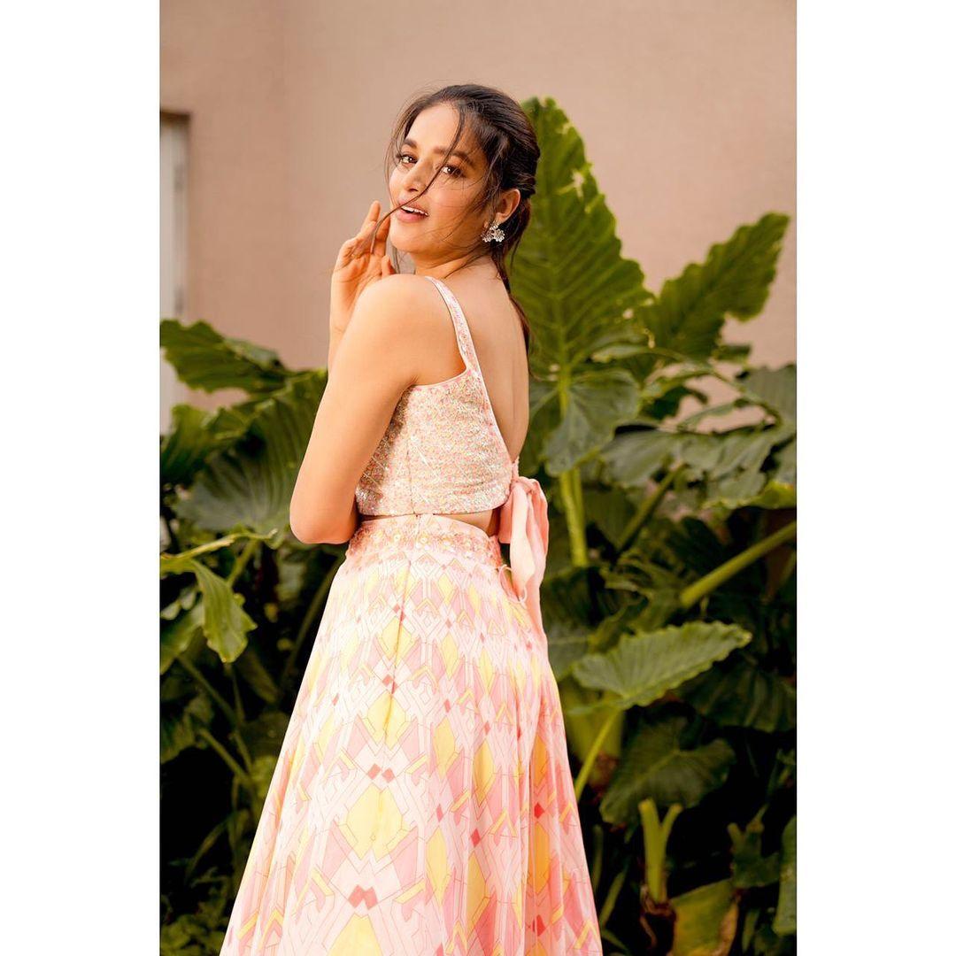 Nidhhi Agerwal Actress hd photo