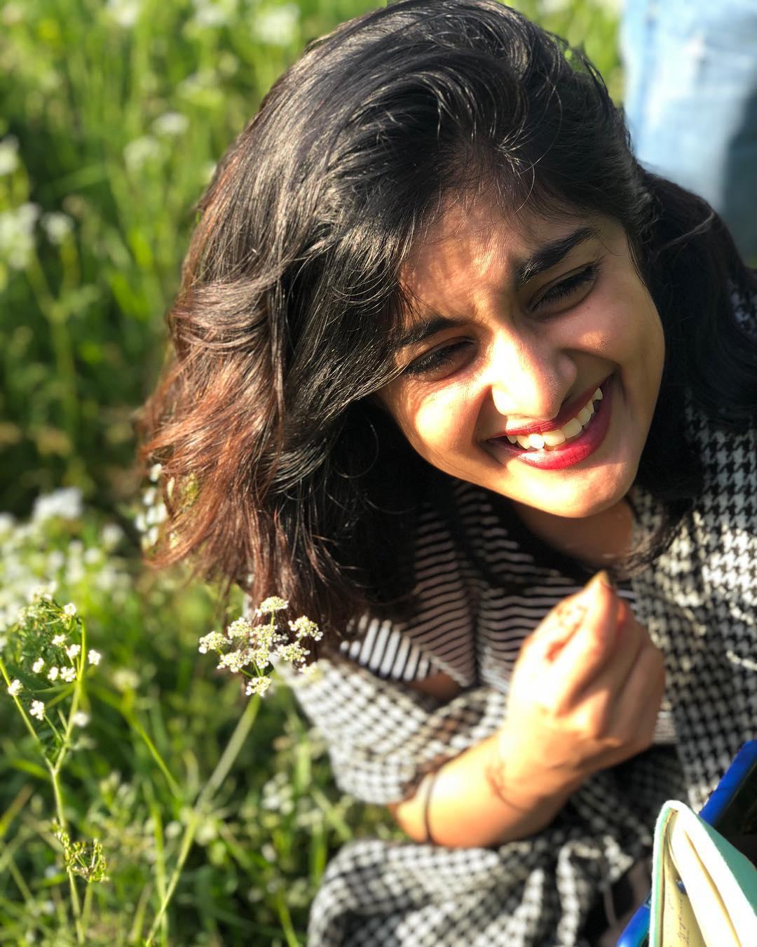 Nivetha Thomas Actress hd photo