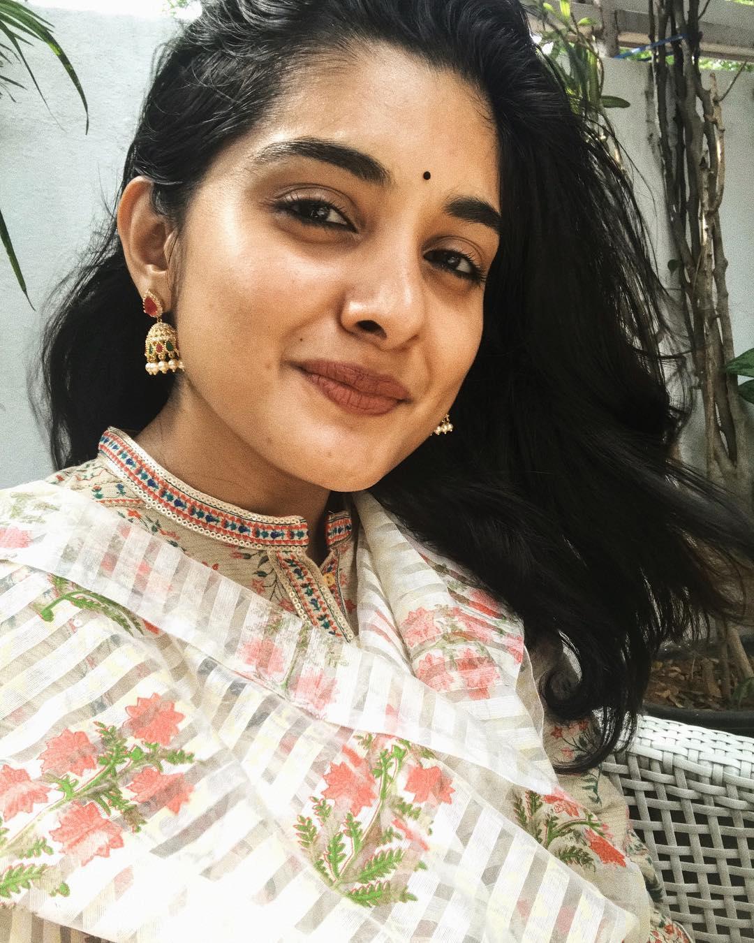 Nivetha Thomas Actress hd photo