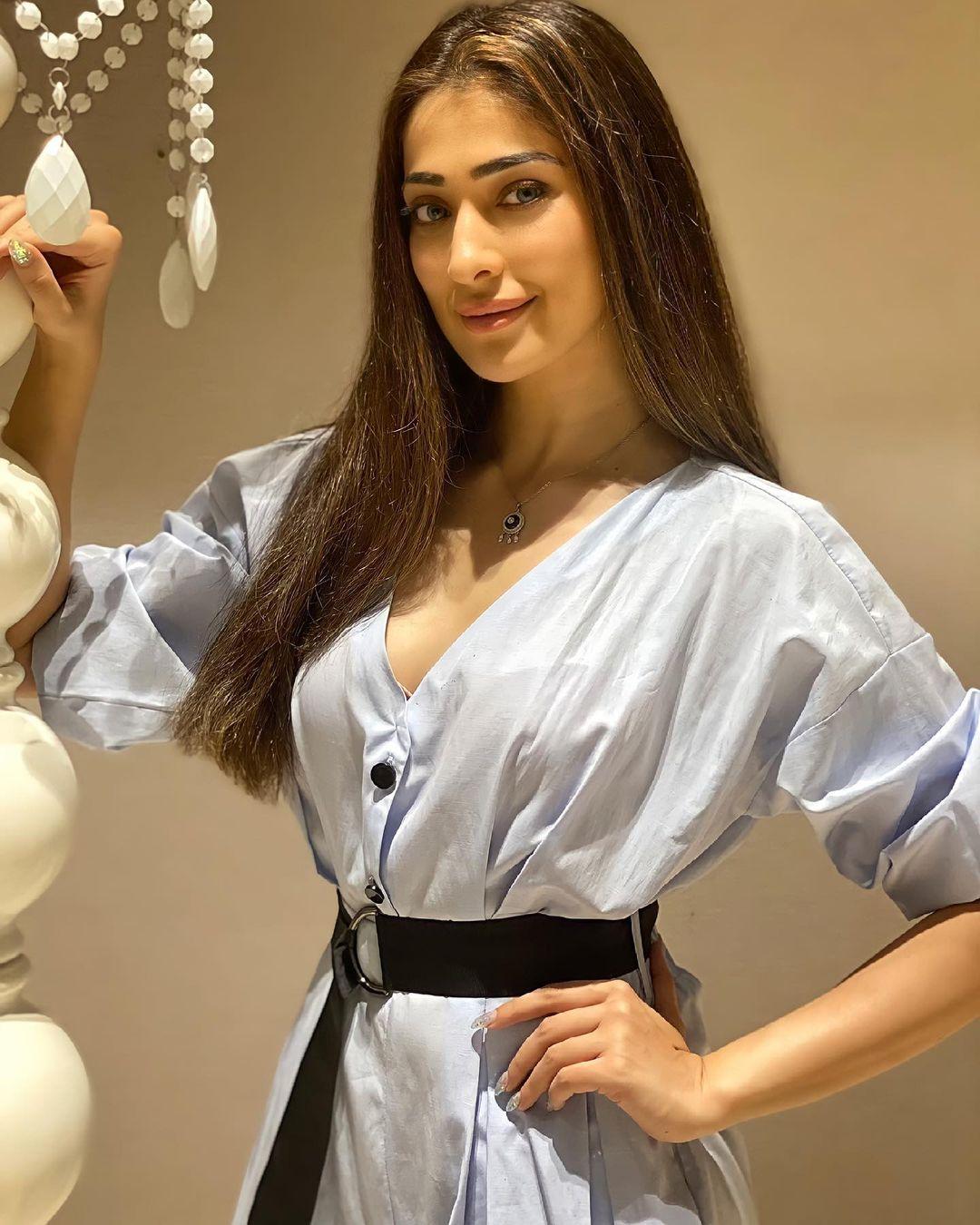 Raai Laxmi Actress hd photo