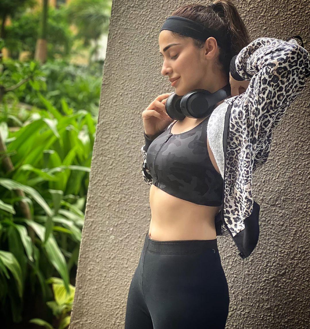 Raai Laxmi Actress hd photo