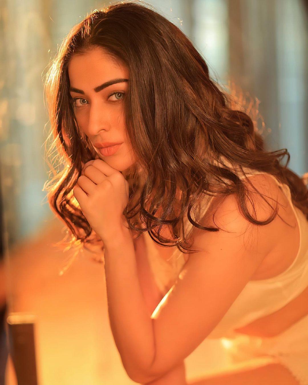 Raai Laxmi Actress hd photo