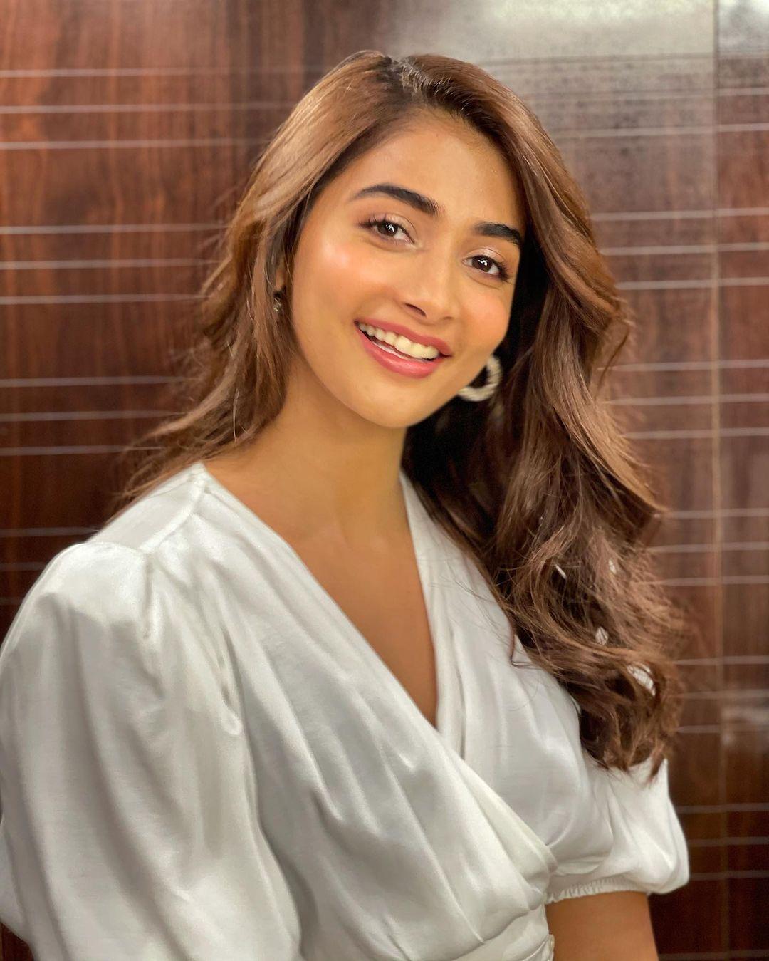 Pooja Hegde Actress hd photo