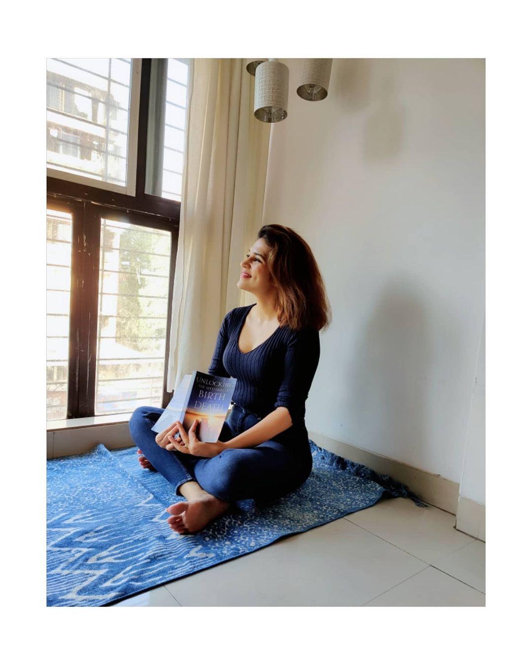 Shraddha Das Actress hd photo