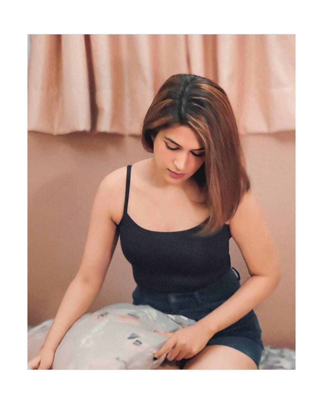 Shraddha Das Actress hd photo