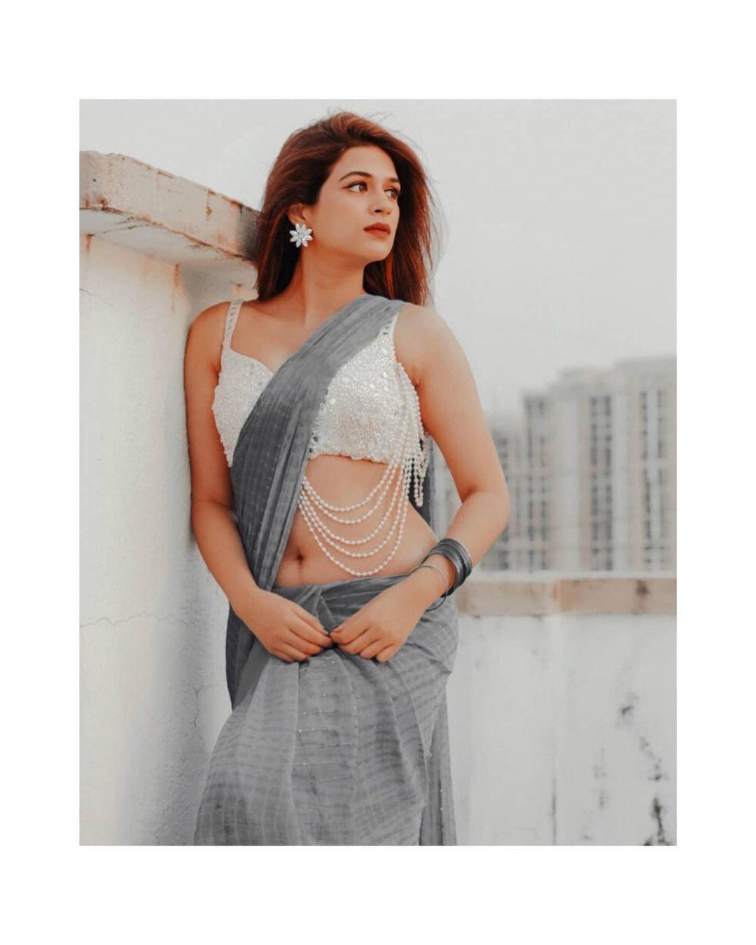Shraddha Das Actress hd photo
