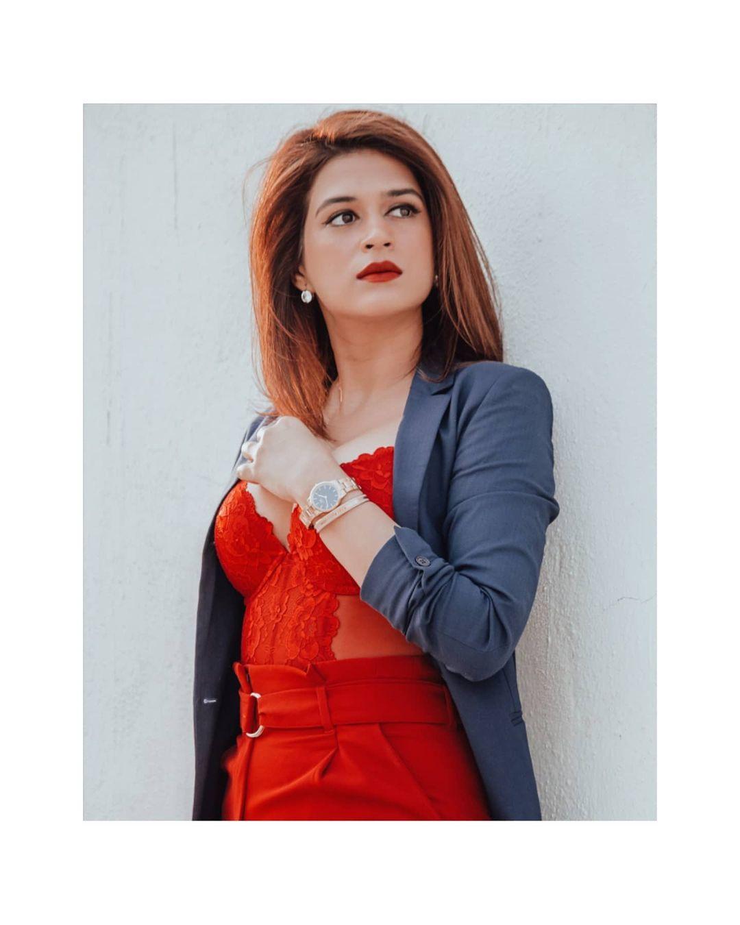 Shraddha Das Actress hd photo