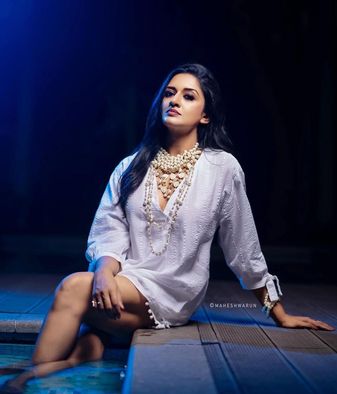 Vimala Raman Actress hd photo