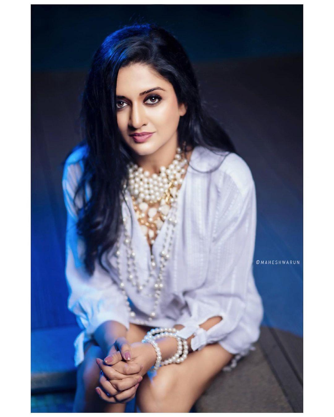 Vimala Raman Actress hd photo