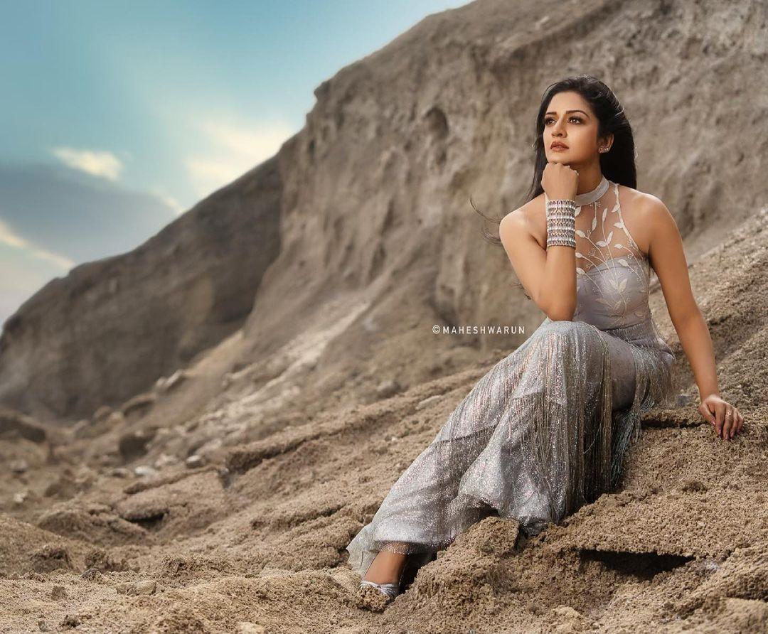 Vimala Raman Actress hd photo