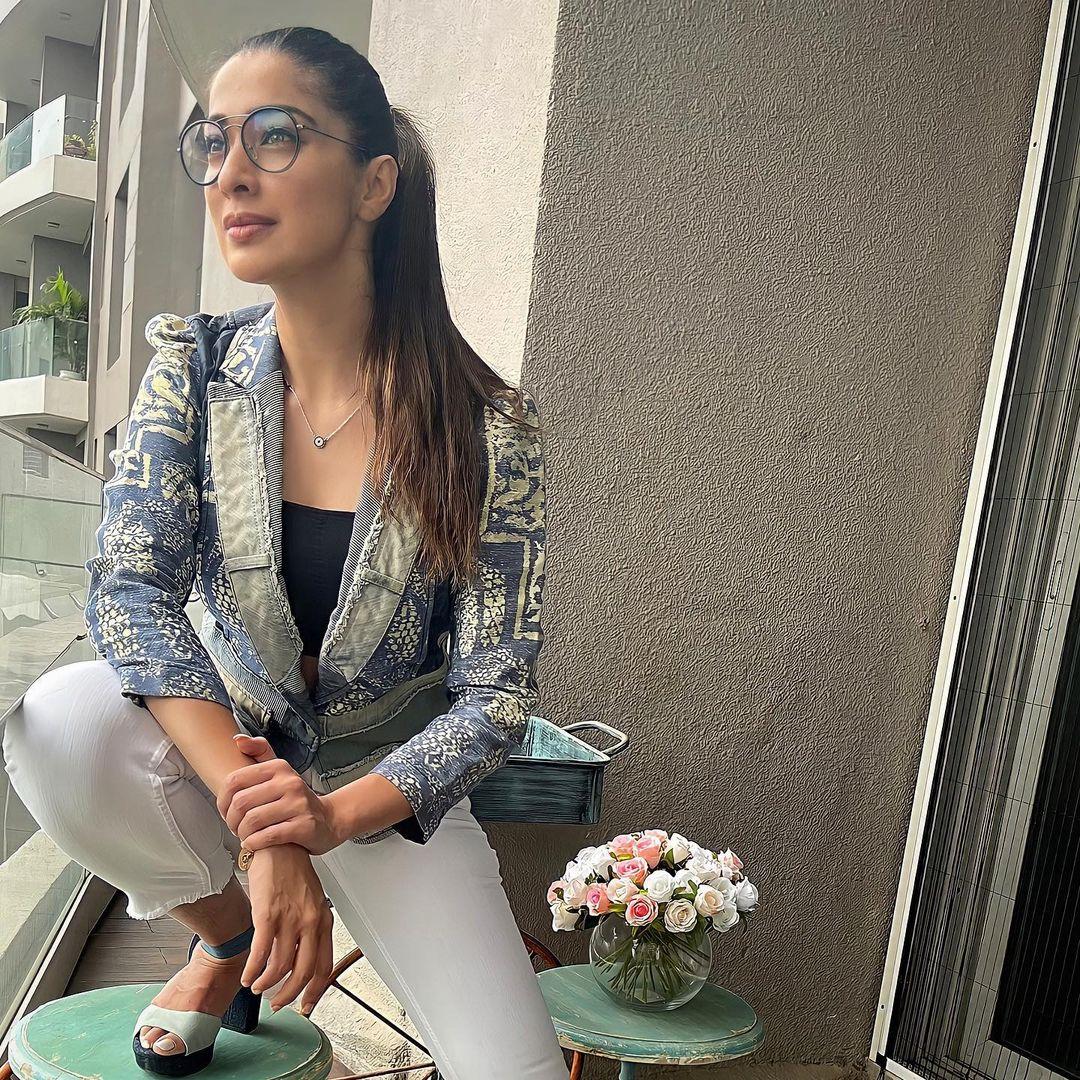 Raai Laxmi Actress hd photo