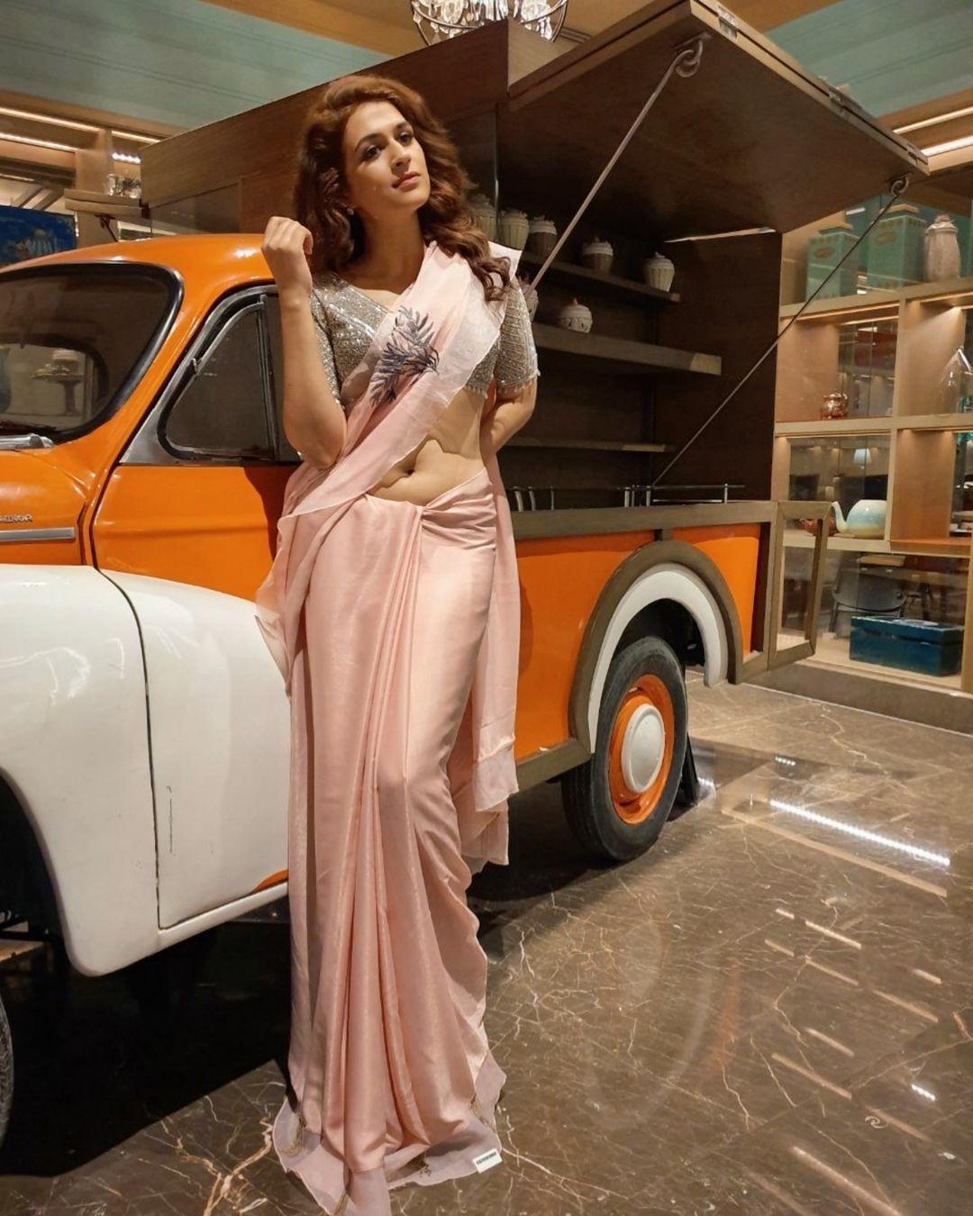 Shraddha Das Actress hd photo