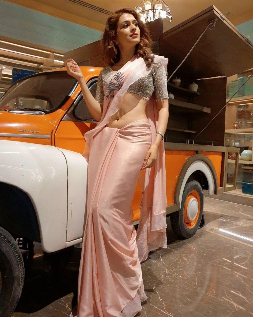Shraddha Das Actress hd photo