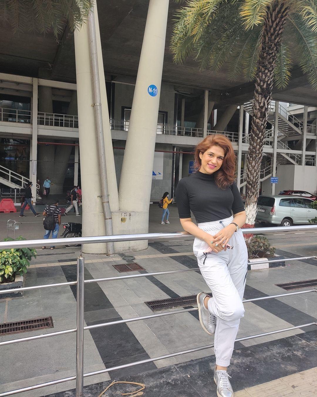 Shraddha Das Actress hd photo