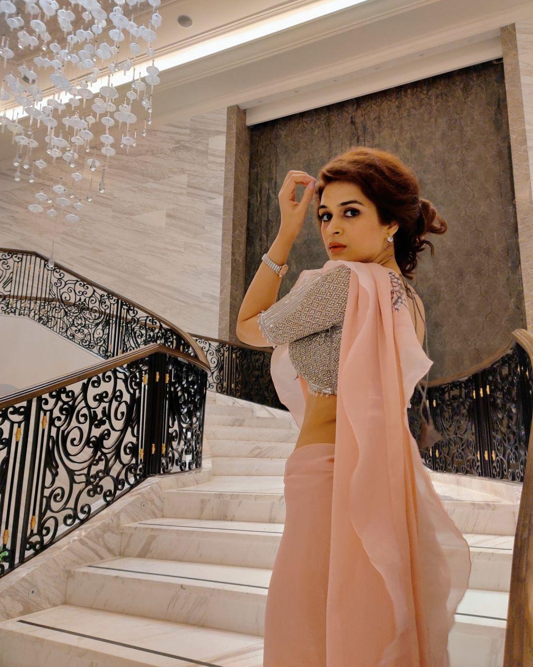 Shraddha Das Actress hd photo