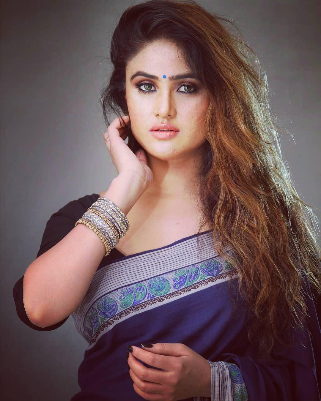 Sony Charishta Actress hd photo