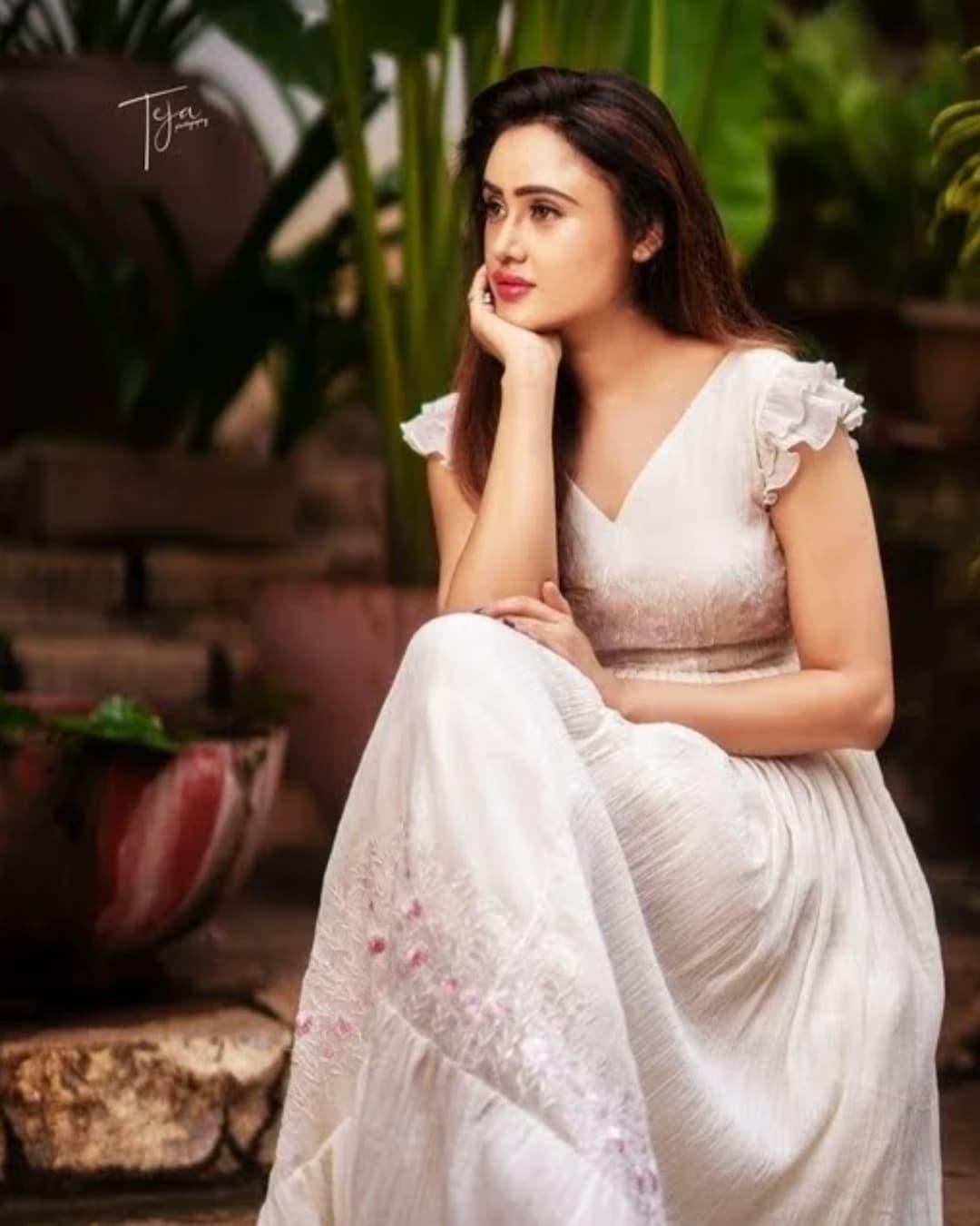 Sony Charishta Actress hd photo