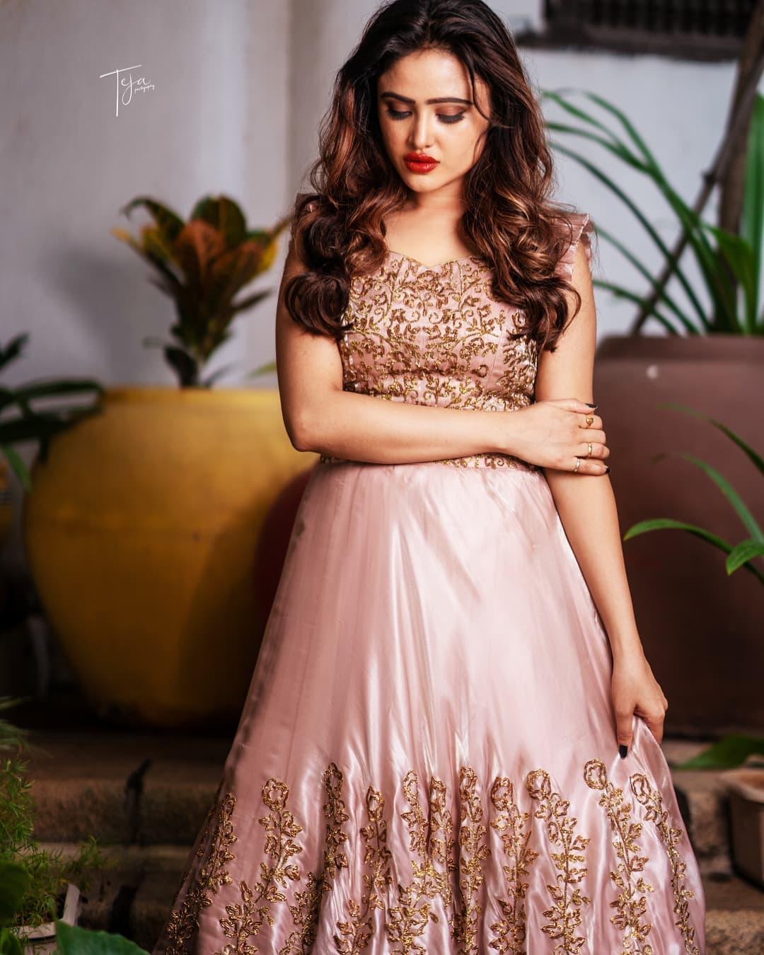 Sony Charishta Actress hd photo