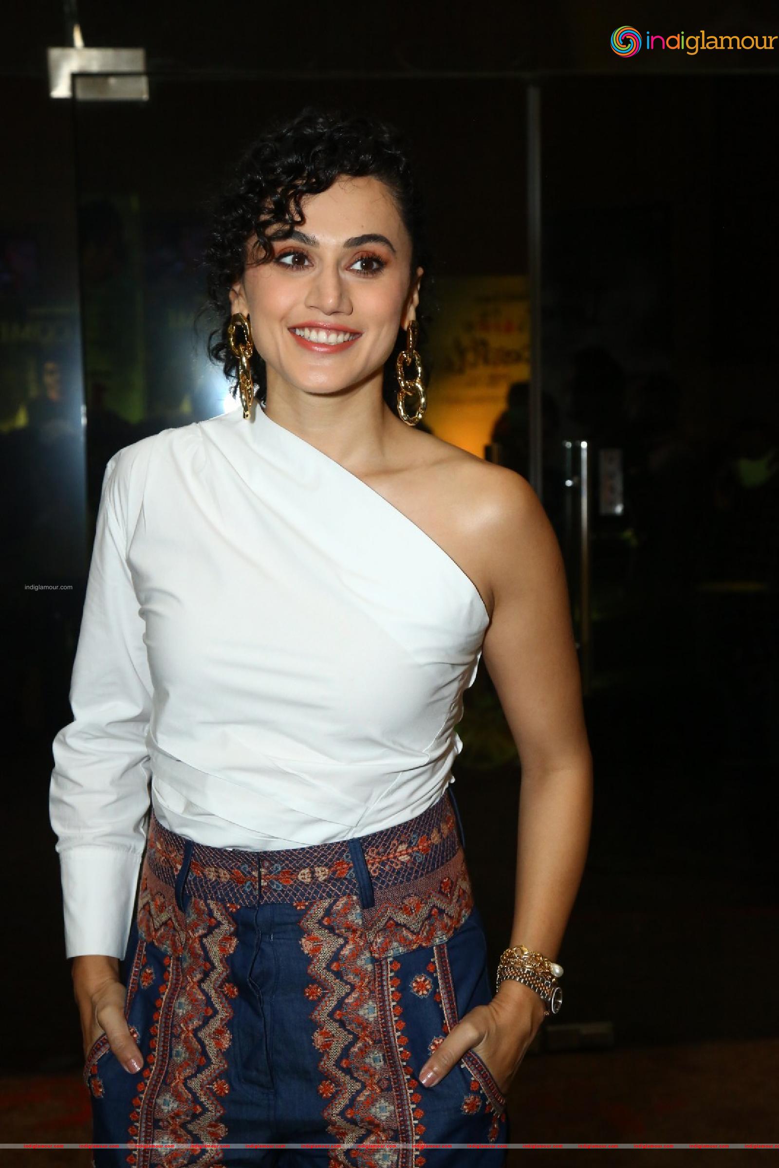 Taapsee Pannu Actress hd photo
